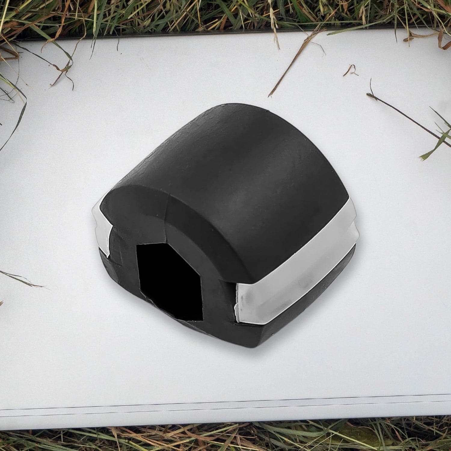 Cn Blk Mouth Exerciser Used To Gain Sharp And Chiselled Mouth Easily And Fast. thumbnail 4