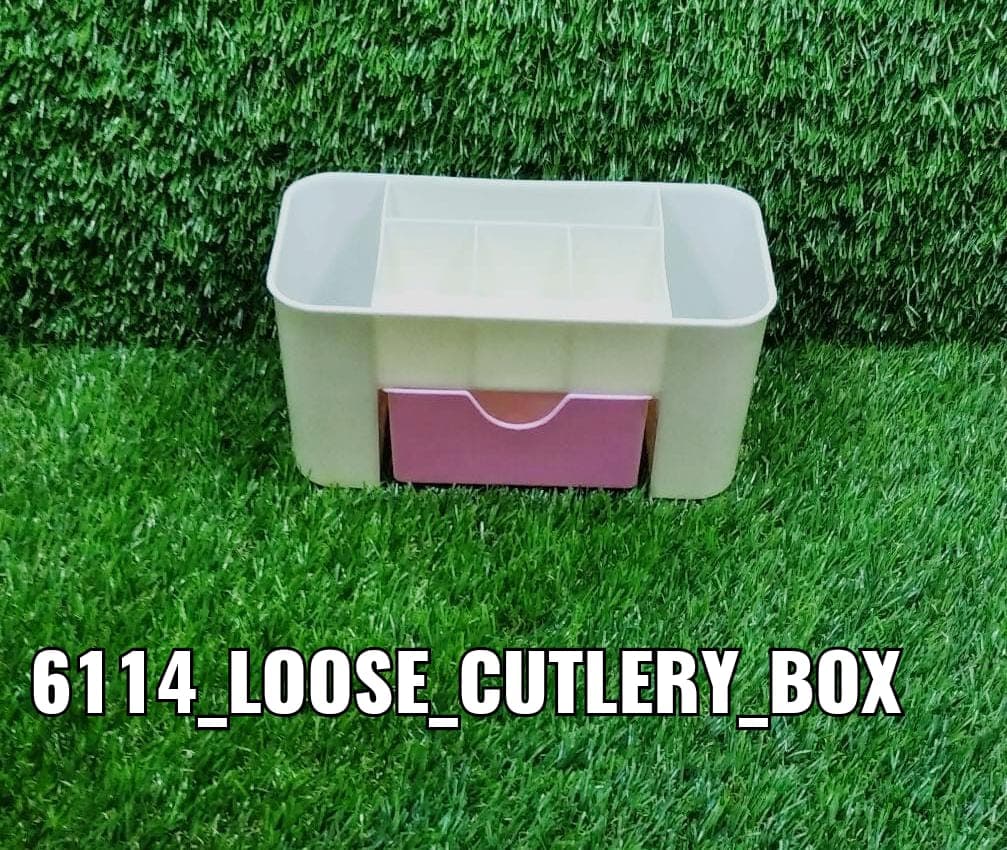Makeup Cutlery Box Used for storing makeup equipments and kits used by womens and ladies. thumbnail 8