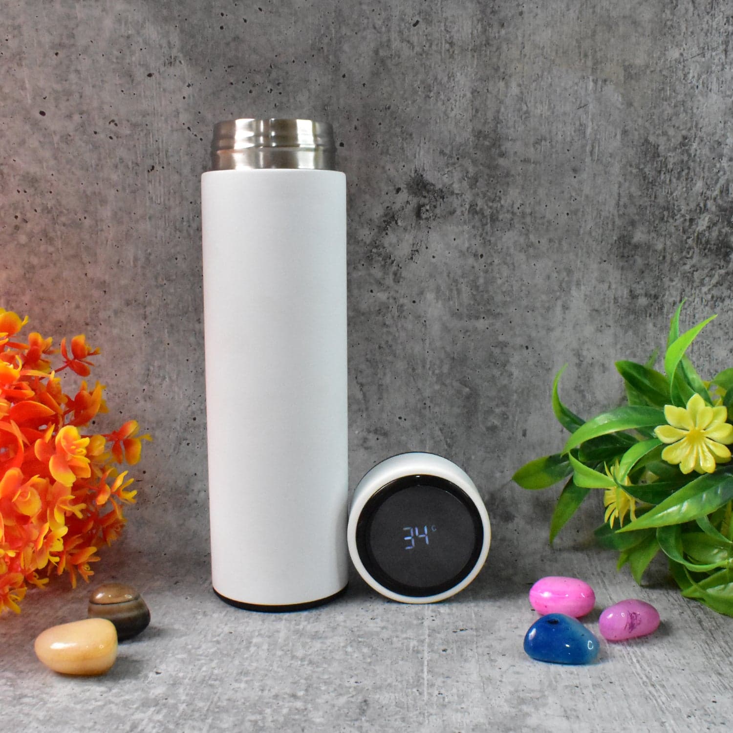 Stainless Steel Vacuum Flask with Digital Temperature Display thumbnail 3