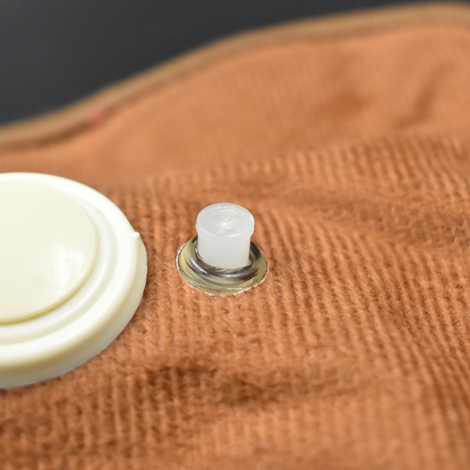 5 Pc Hot Water Bag in Water Stopper used as a stopper while injecting nails on walls etc. thumbnail 1