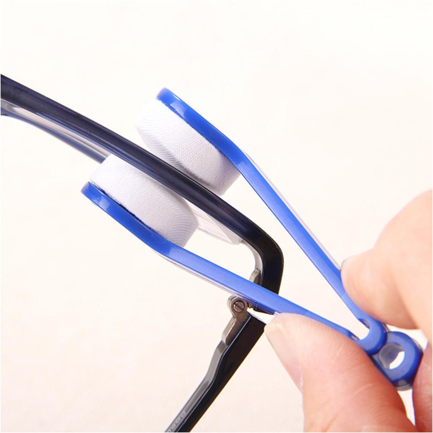 5 Pc Goggle Cleaner With Box used for cleaning glasses and goggles and can be used in all kinds of places like household and official. thumbnail 9