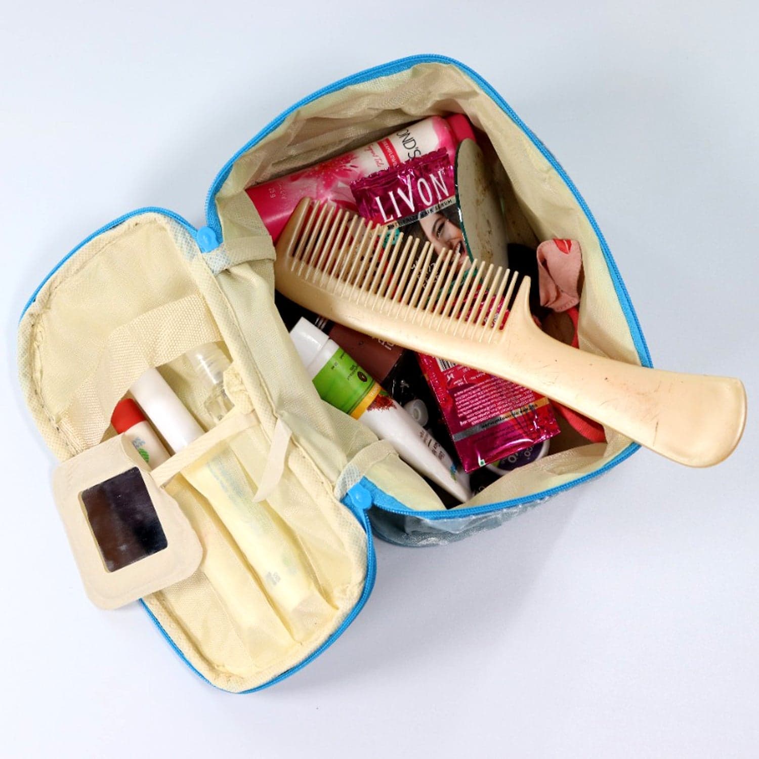 PORTABLE MAKEUP BAG WIDELY USED BY WOMEN'S FOR STORING THEIR MAKEUP EQUIPMENT'S AND ALL WHILE TRAVELLING AND MOVING. ID-6228 thumbnail 4
