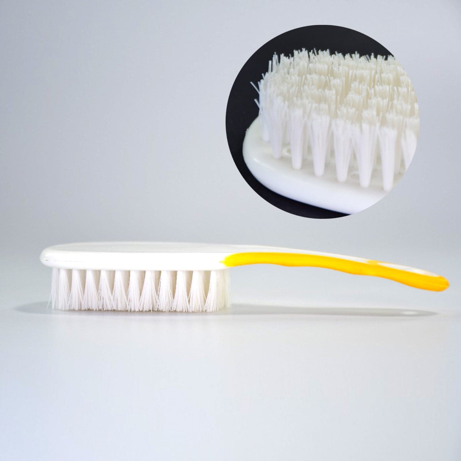 Handle Grip Nail Brush for Cleaning Toes & Nails (Scrub, Unisex) thumbnail 7