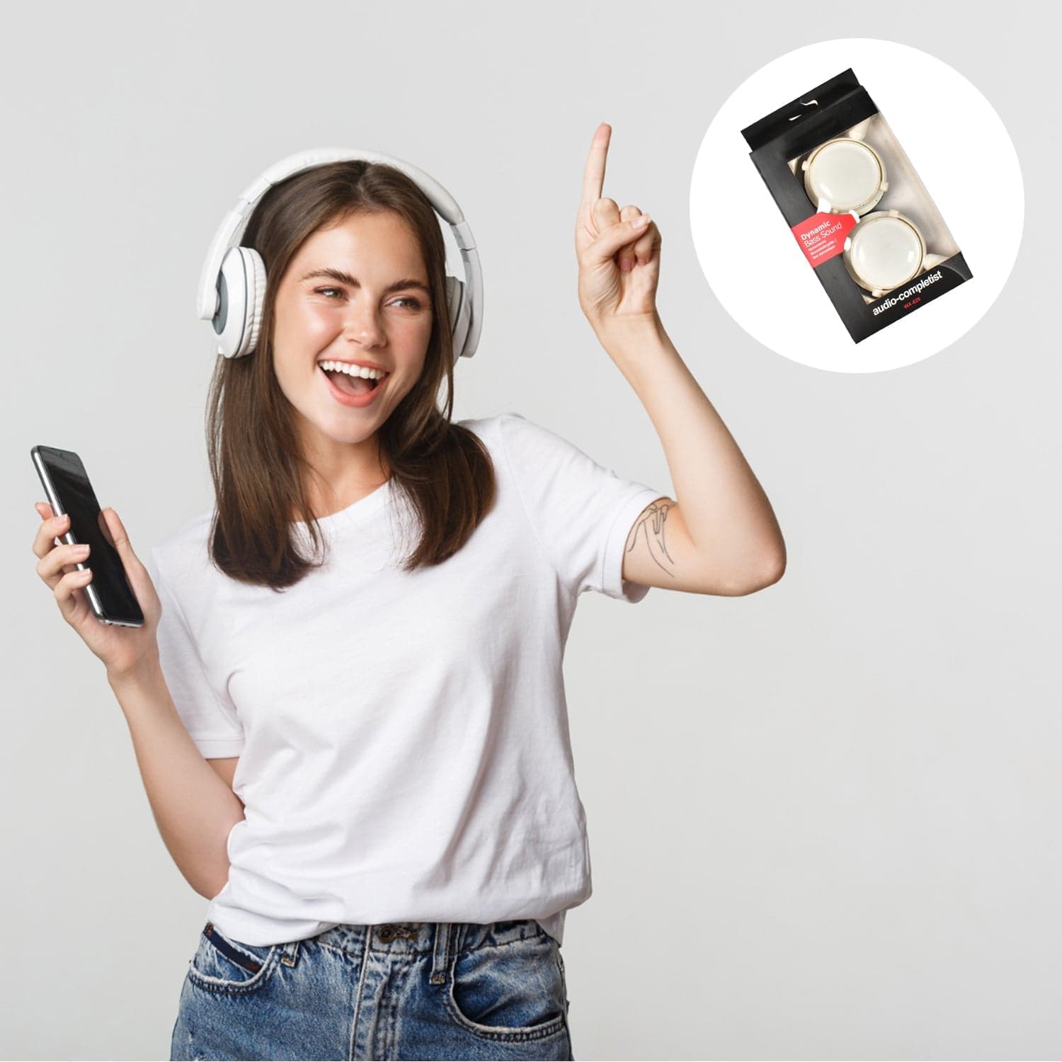 Foldable DJ Style Wired Headphones with Mic thumbnail 4
