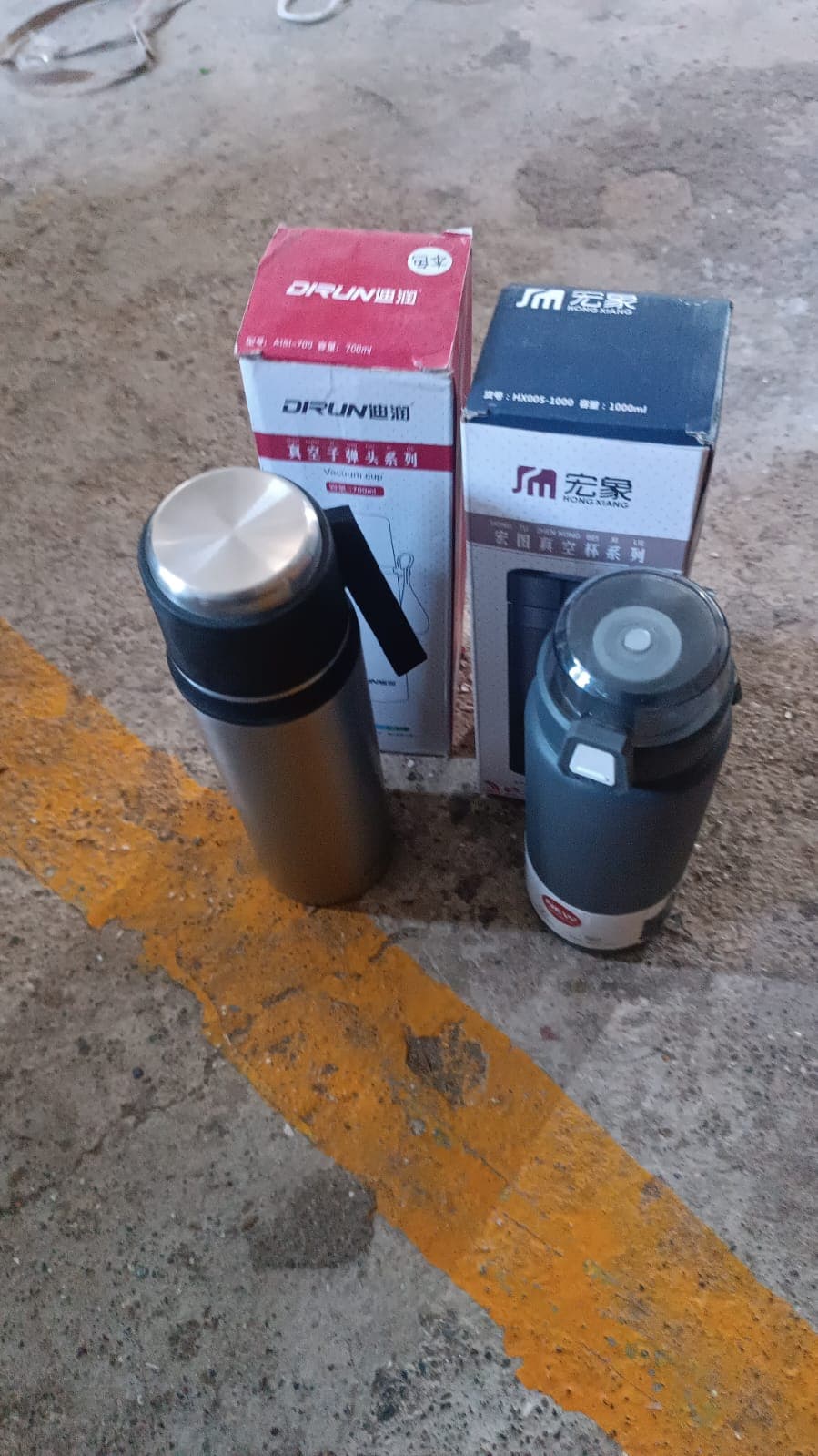 Stainless Steel Double Walled Vacuum Insulated Water Bottle (Mix Design 1 Pc) thumbnail 8