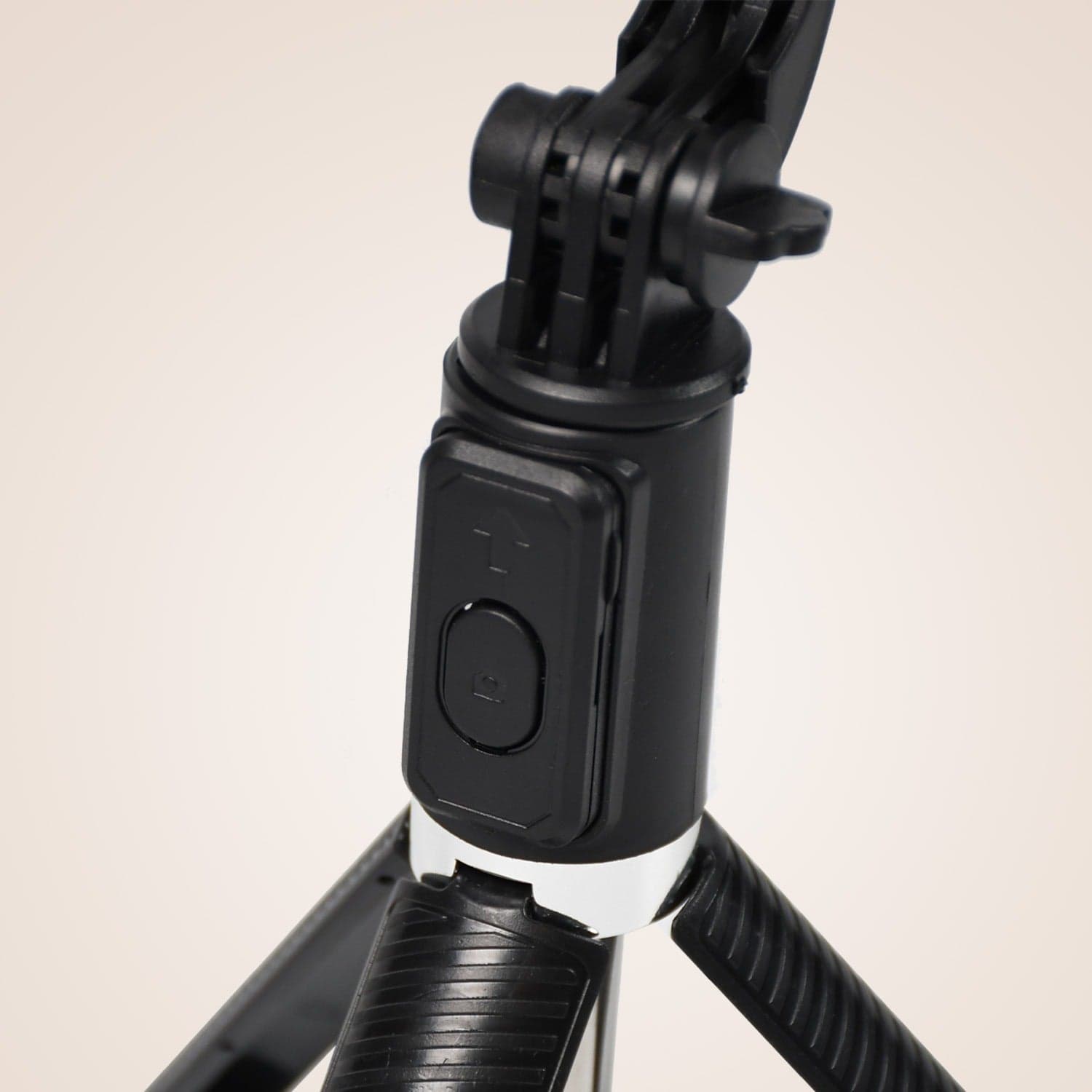 Bluetooth Selfie Stick, Portable Phone Tripod Stand for Mobile. thumbnail 5