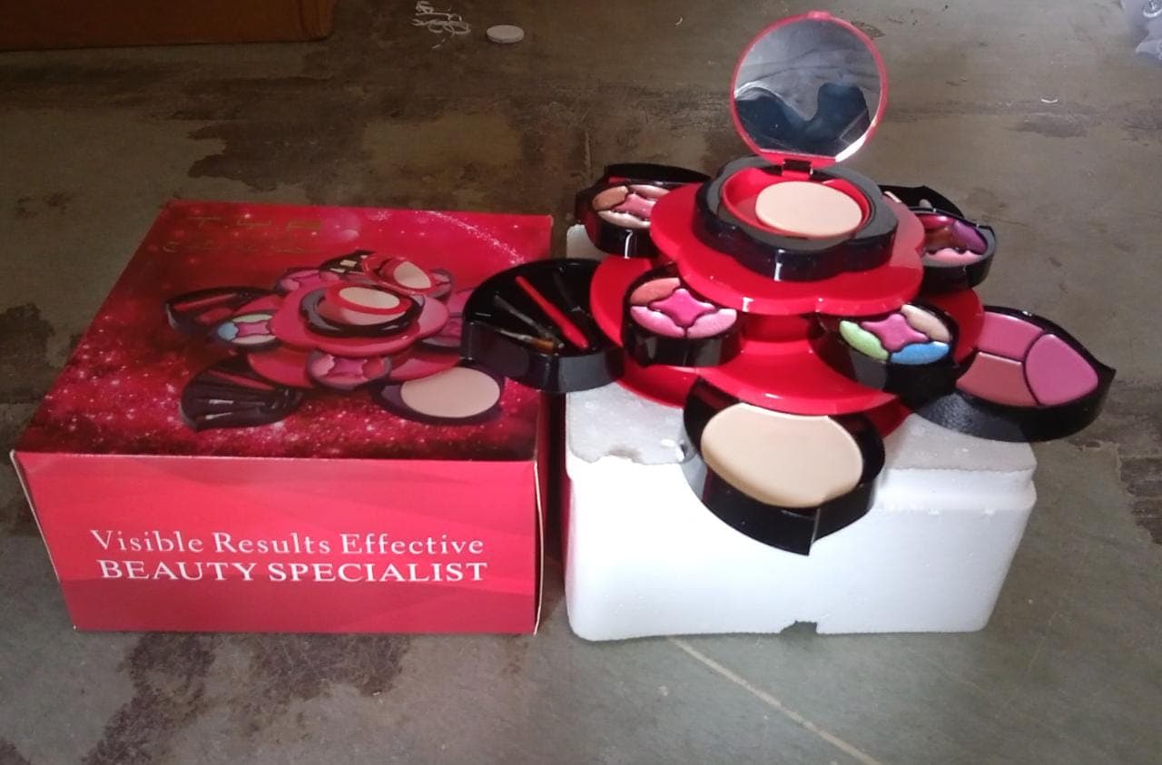 All in One Makeup Kit for Teens Flower Palette for Girls 3 Tier Cosplay thumbnail 10