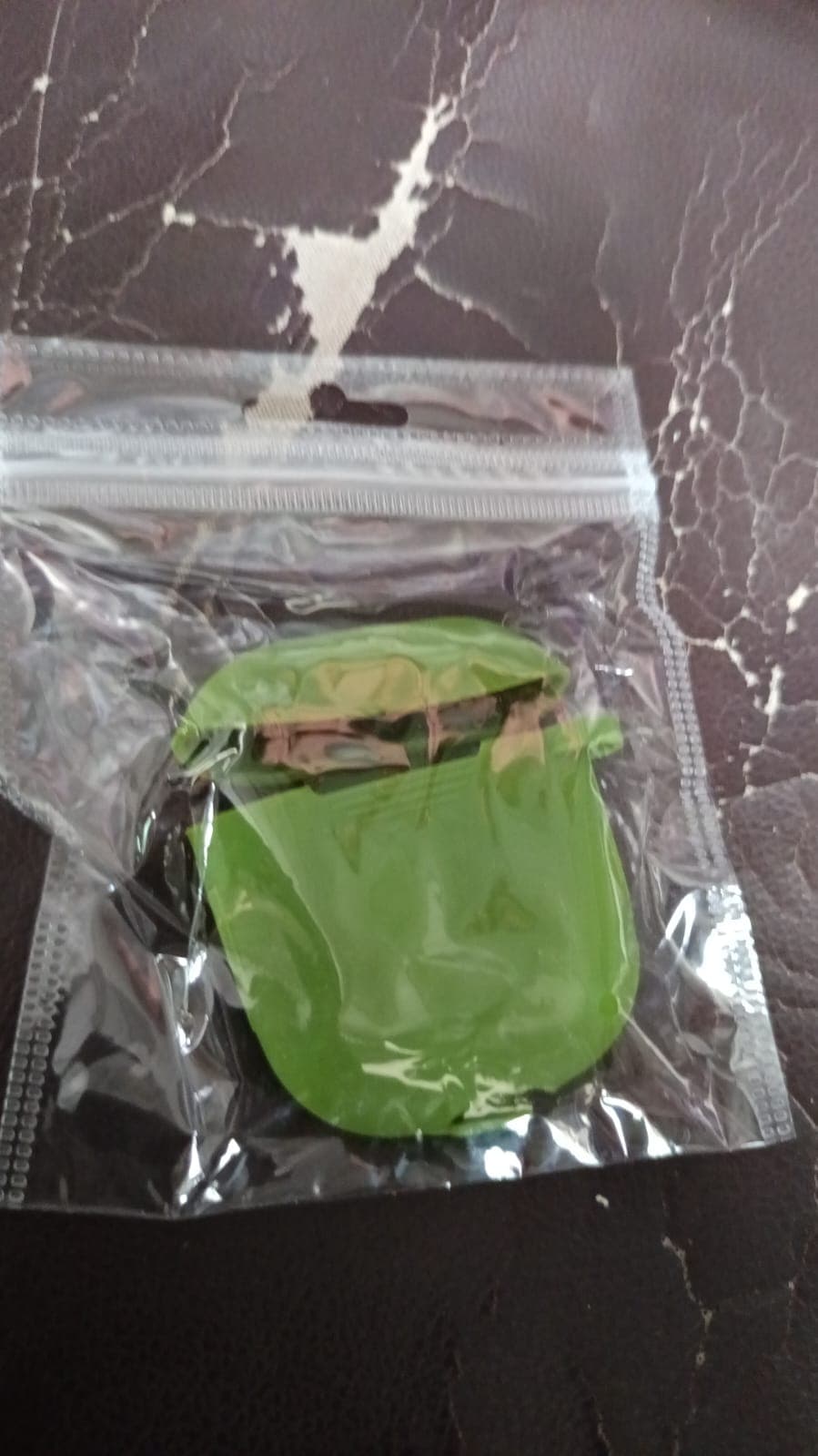 Silicone Shockproof Protection Wireless Headphones Carrying Box Cover with Metal Keychain thumbnail 9