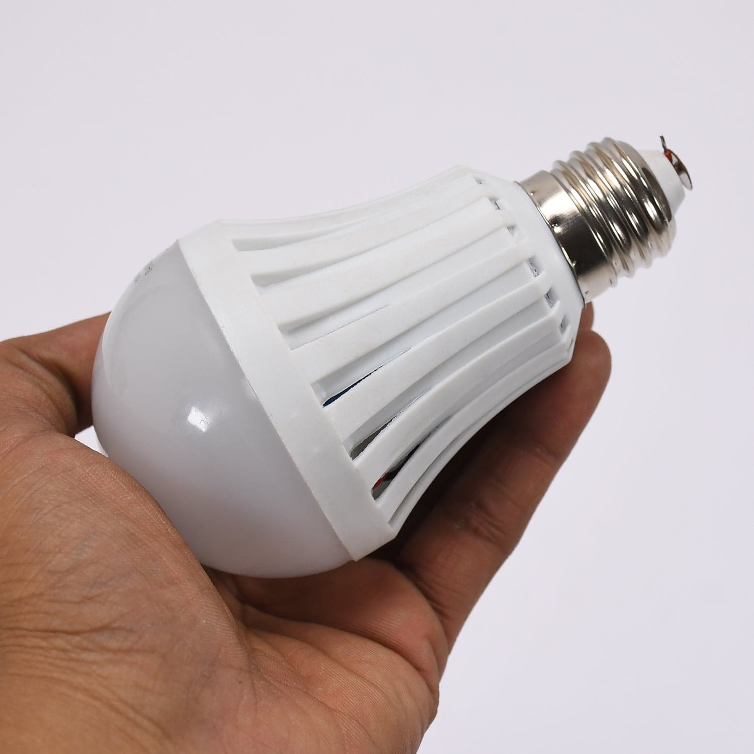Emergency Led Bulb 7w Power Saving Bulb For Home & Multiuse Bulb ( 1 pc ) thumbnail 6
