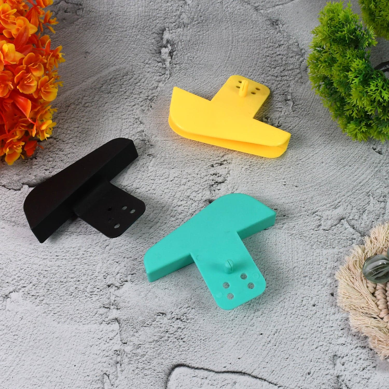 Plastic Secure Mobile Phone Charging Stand Holder (1 Pc / Mix Color) thumbnail 3