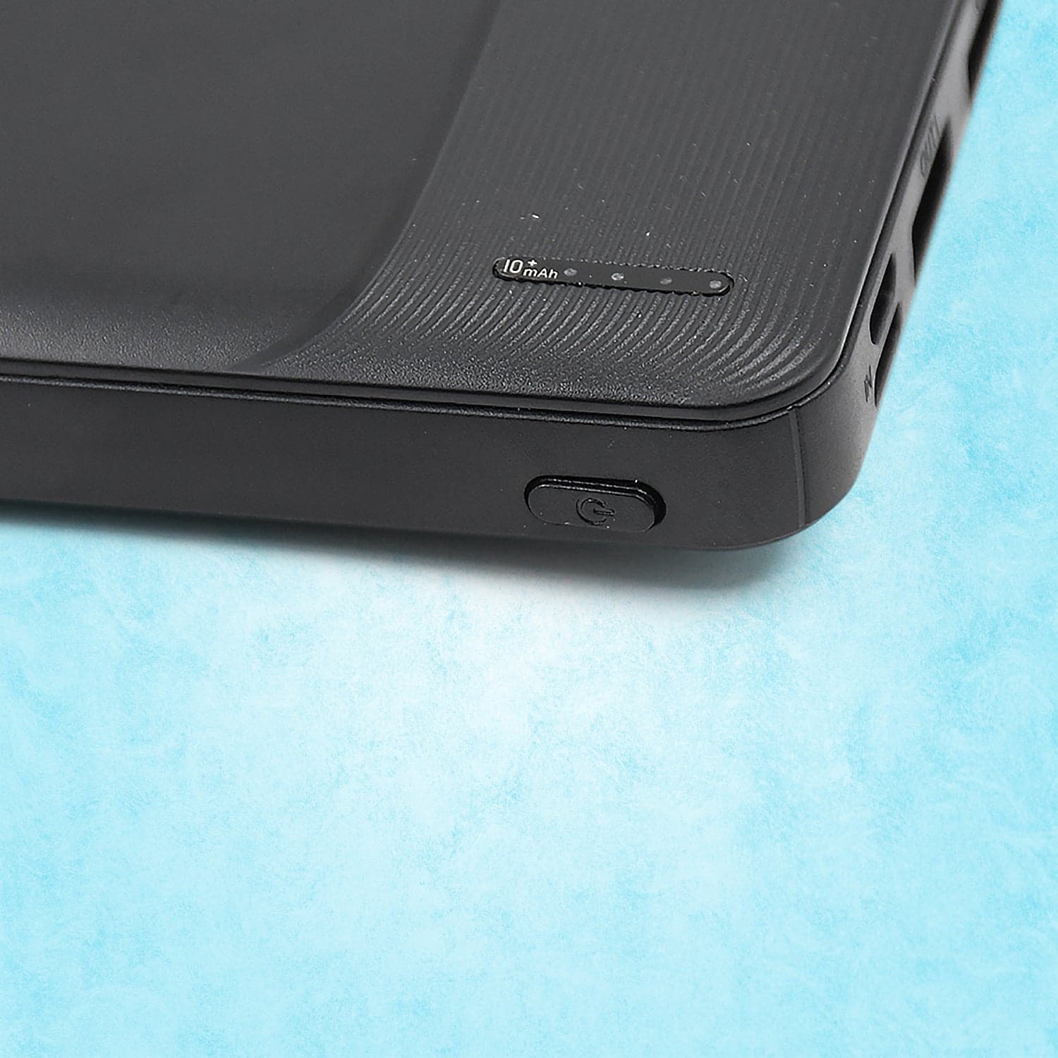 10000mAh Slim Power Bank, 22W Fast Charging thumbnail 4