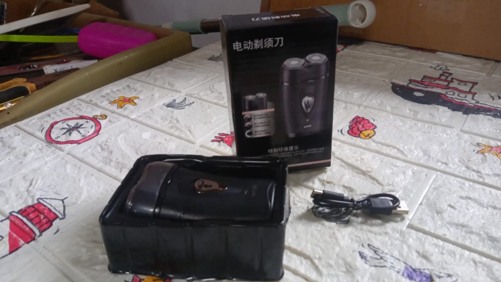 Men'S Electric Shaver With Double Floating Heads Rechargeable | Portable thumbnail 7