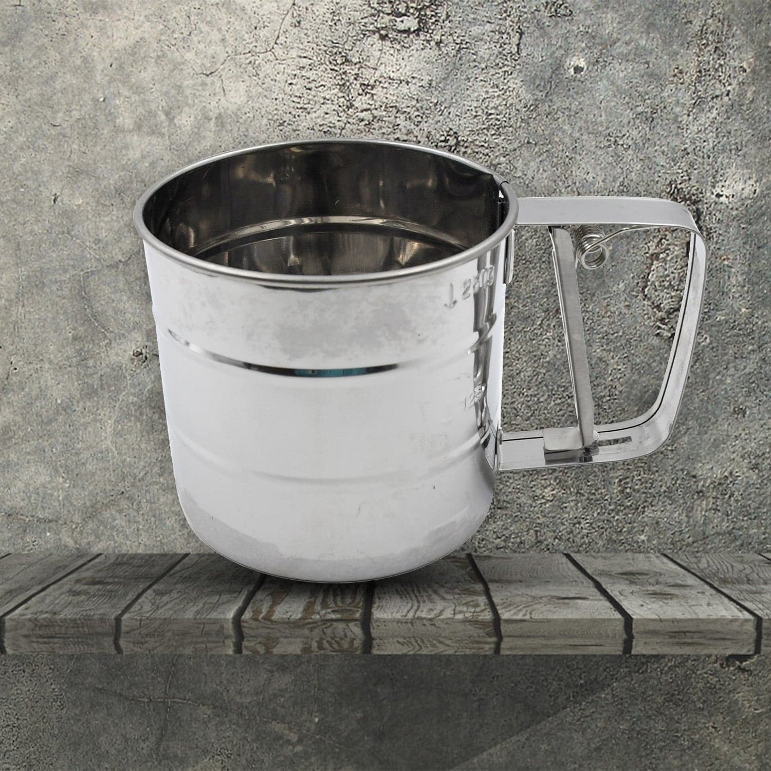 Stainless Steel Flour Sifter of Handheld Baking Sieve with Measuring Scale thumbnail 7