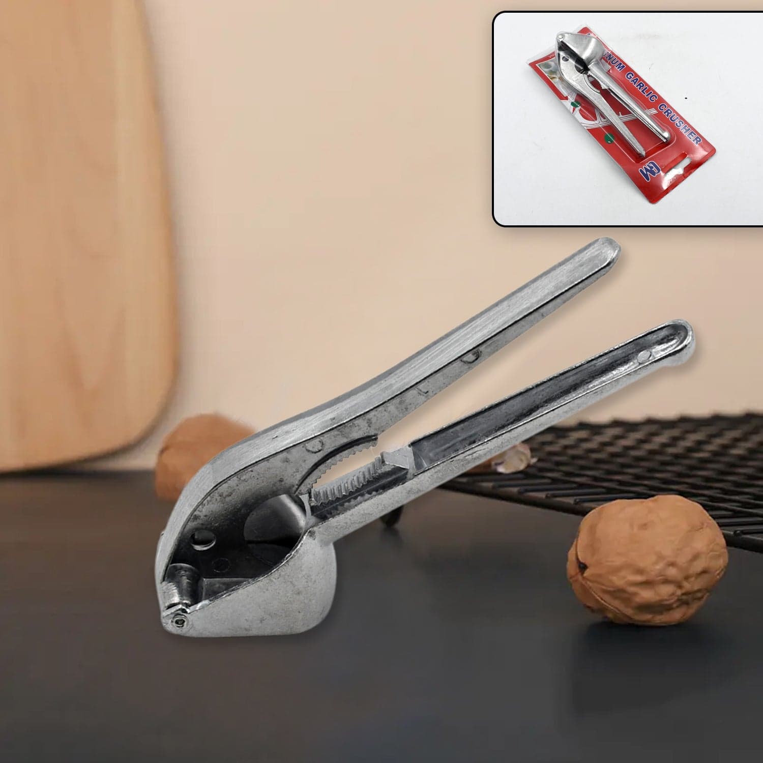 Garlic Press All Aluminum Easy To Use With Light Weight Without Difficulty Cooking Baking thumbnail 2
