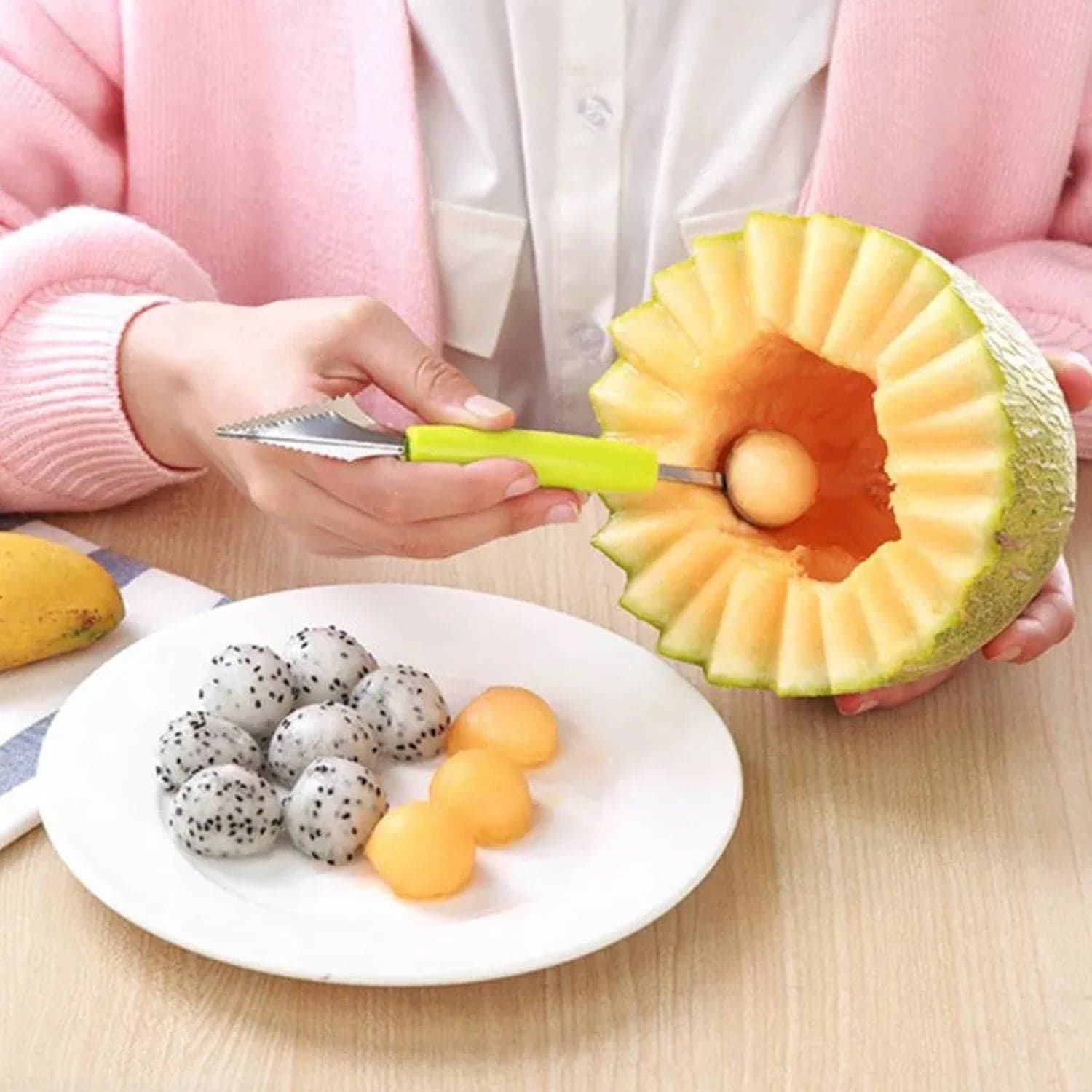 Multifunctional Fruit scooper & peeler Garnish Kit thumbnail 3
