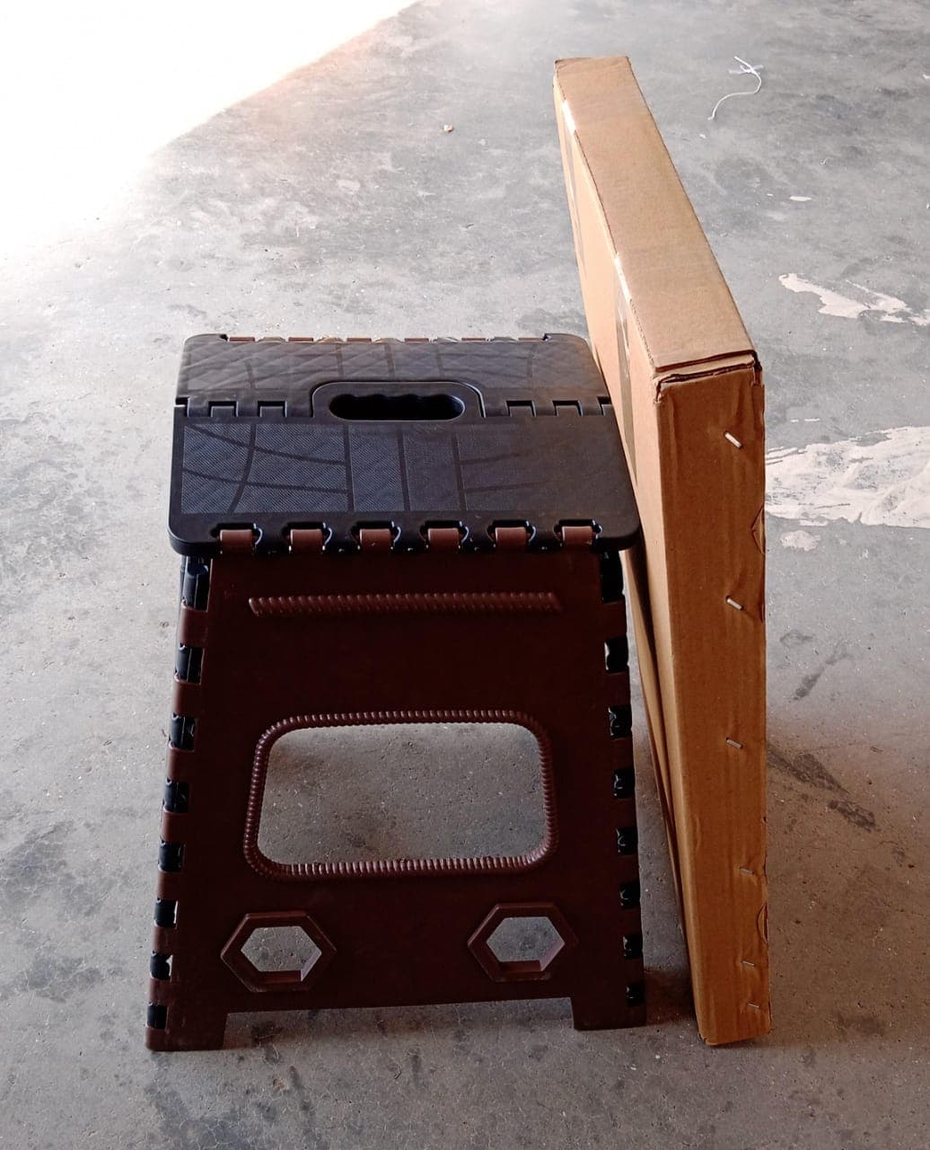 1pc 18inch Folding Stool for Adults and Kids, Also For Kitchen Stepping With (Brown Box) thumbnail 9