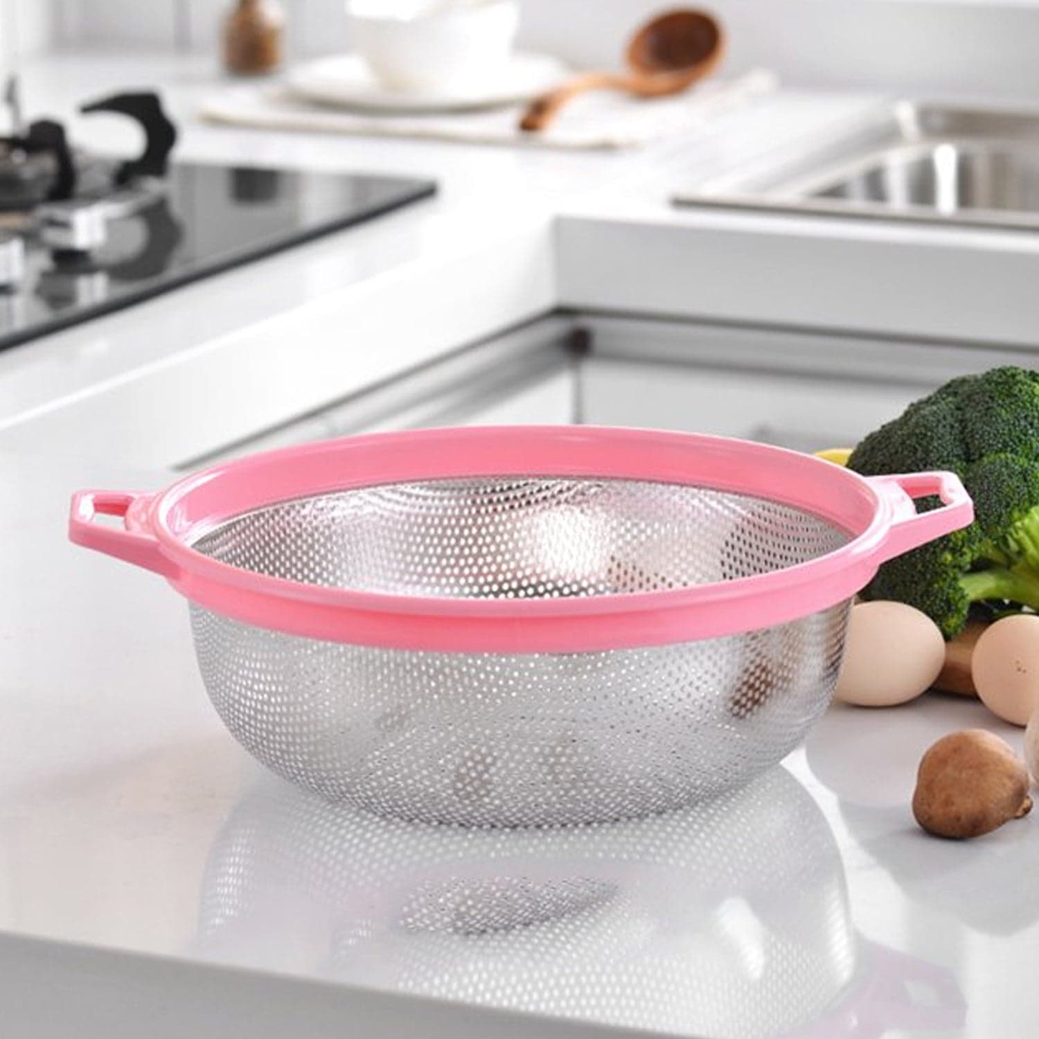Stainless Steel Colander with Handle - Large Metal Mesh Basket Strainer (1 pc) thumbnail 9