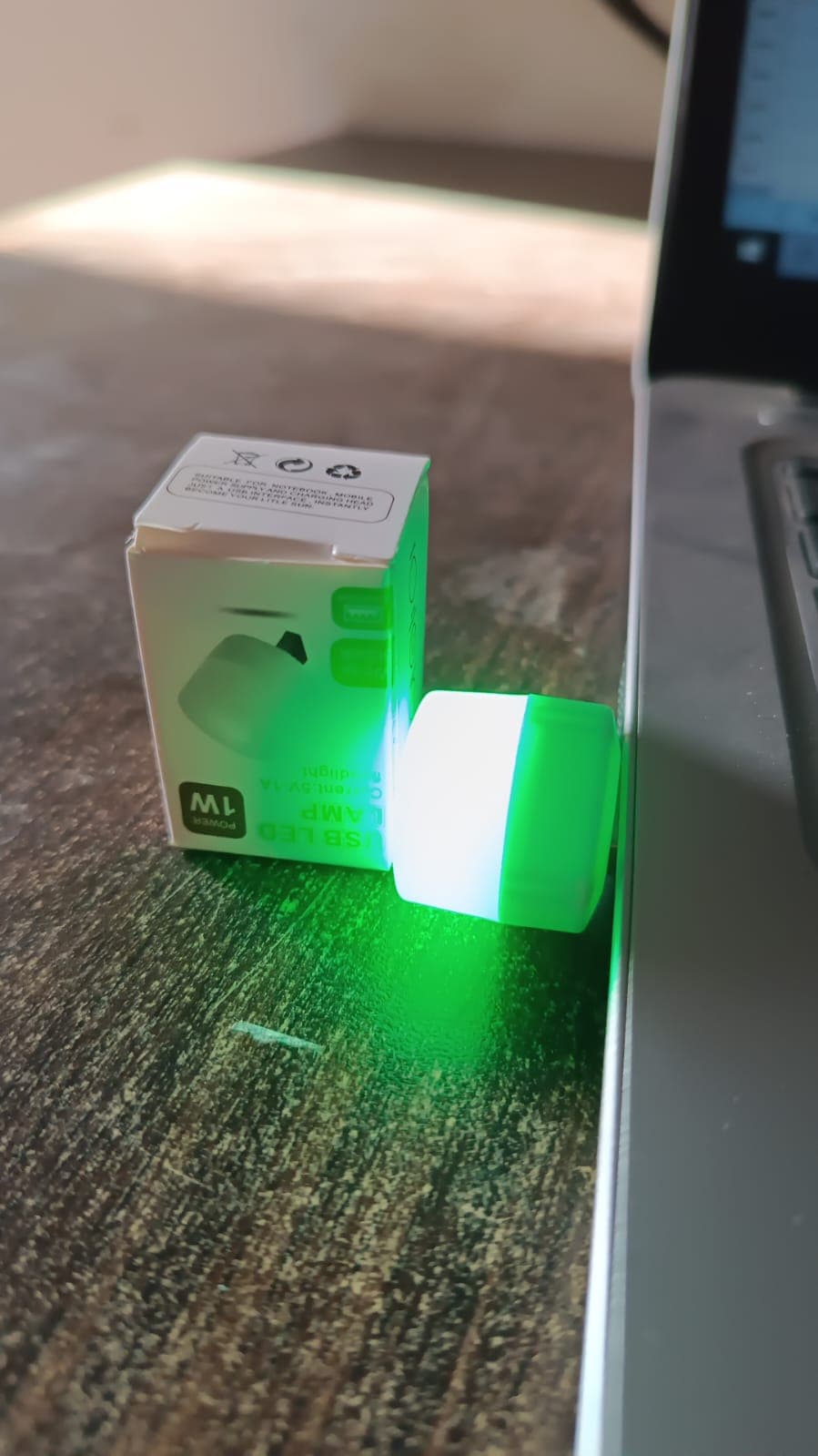 USB LED LAMP Night Light, Mini Portable for PC and Laptop (5 pcs Set / Mix Color) thumbnail 11