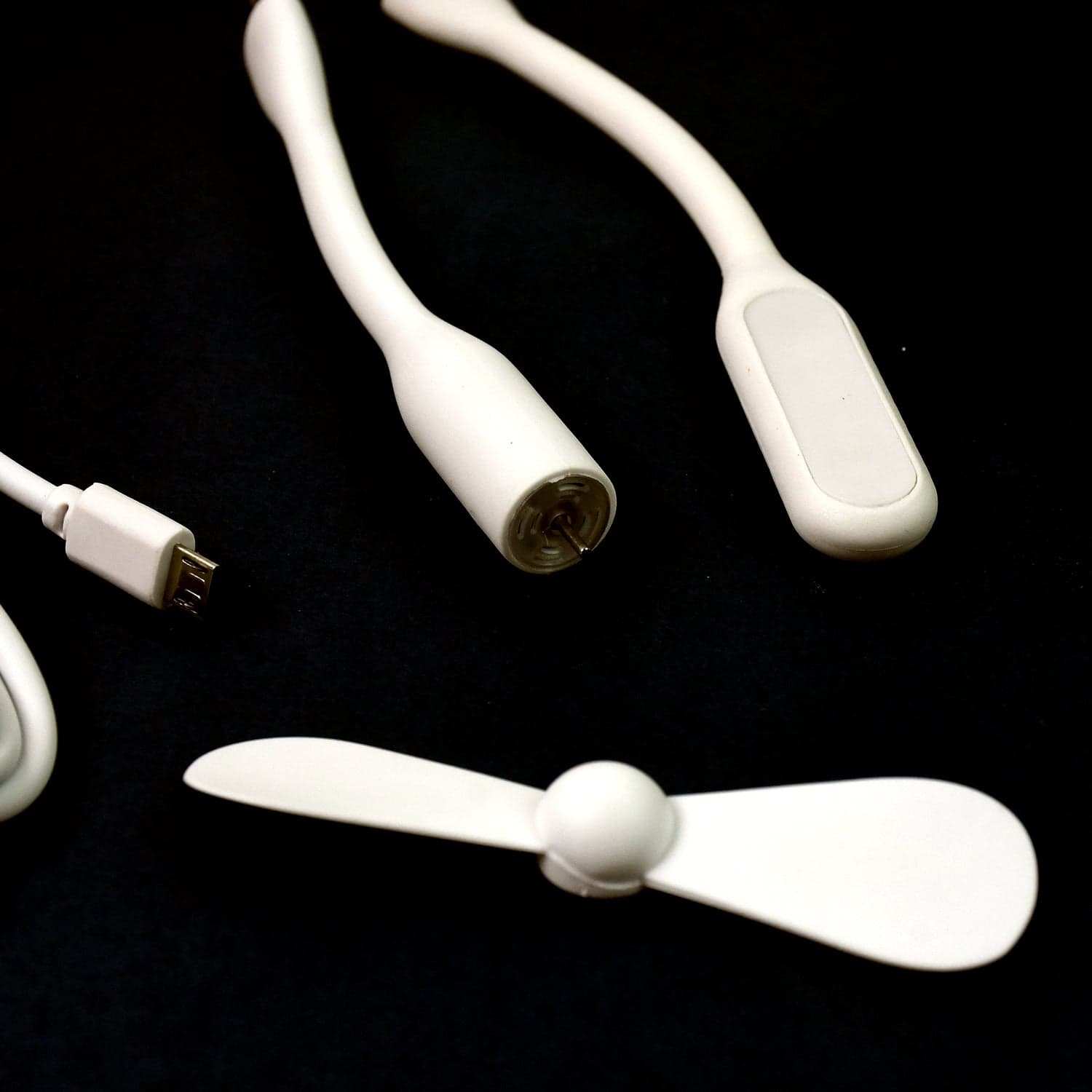 Portable Mini USB Fan, USB Light & Micro USB Cable (3 Pcs Set) thumbnail 4