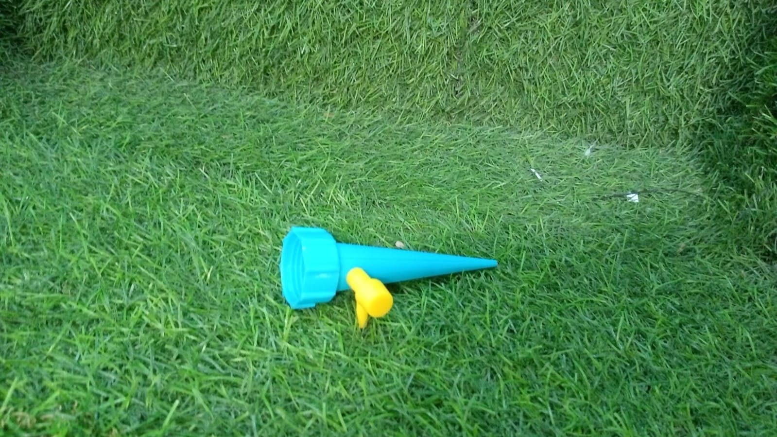 Plant Watering Spikes Sprinkler Self Watering Spikes Water Dripper For Plants thumbnail 6