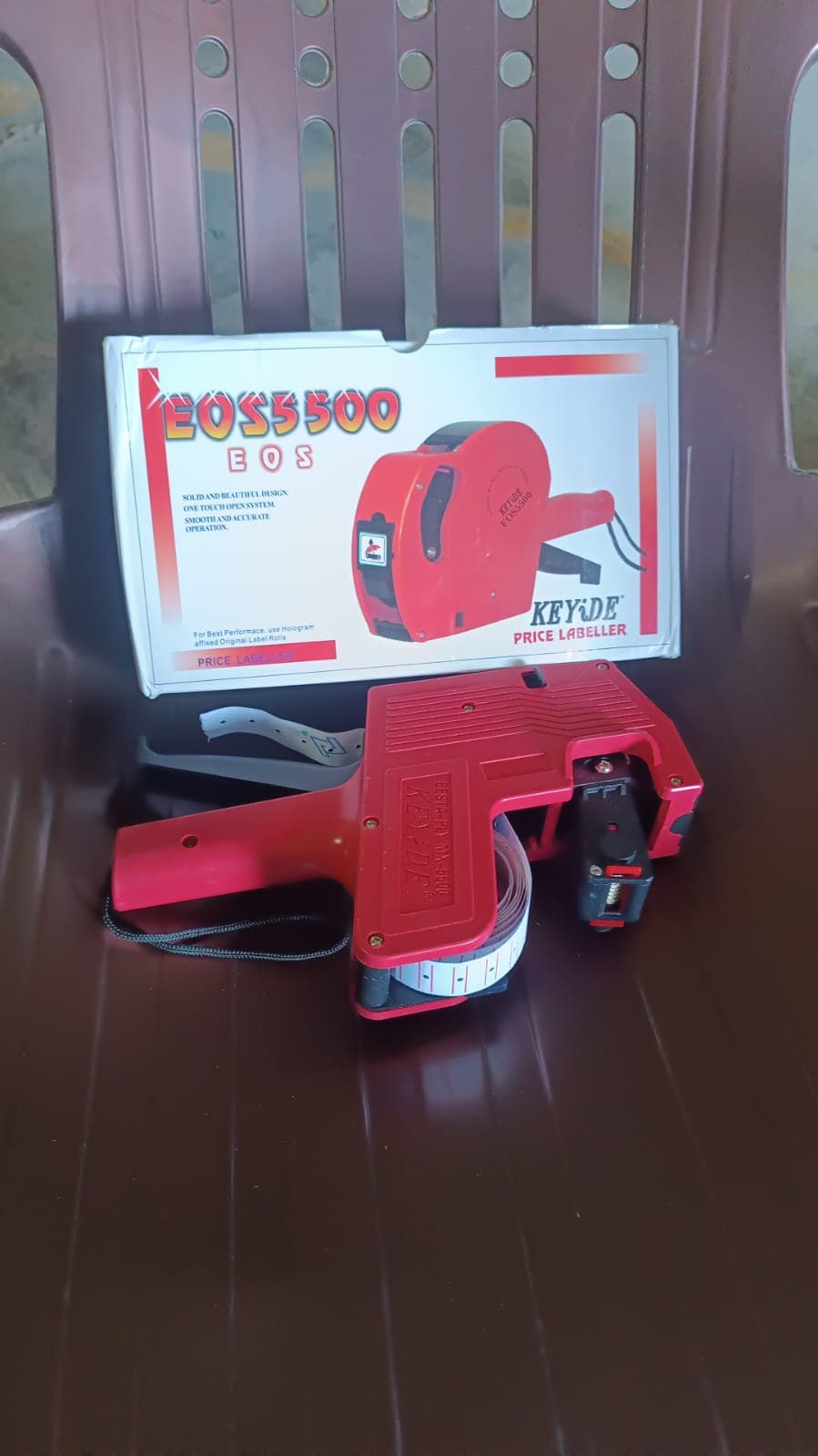 Handheld 8-Digit Plastic Price Tag Gun of Ideal for Retail & Market Price Tagging thumbnail 7