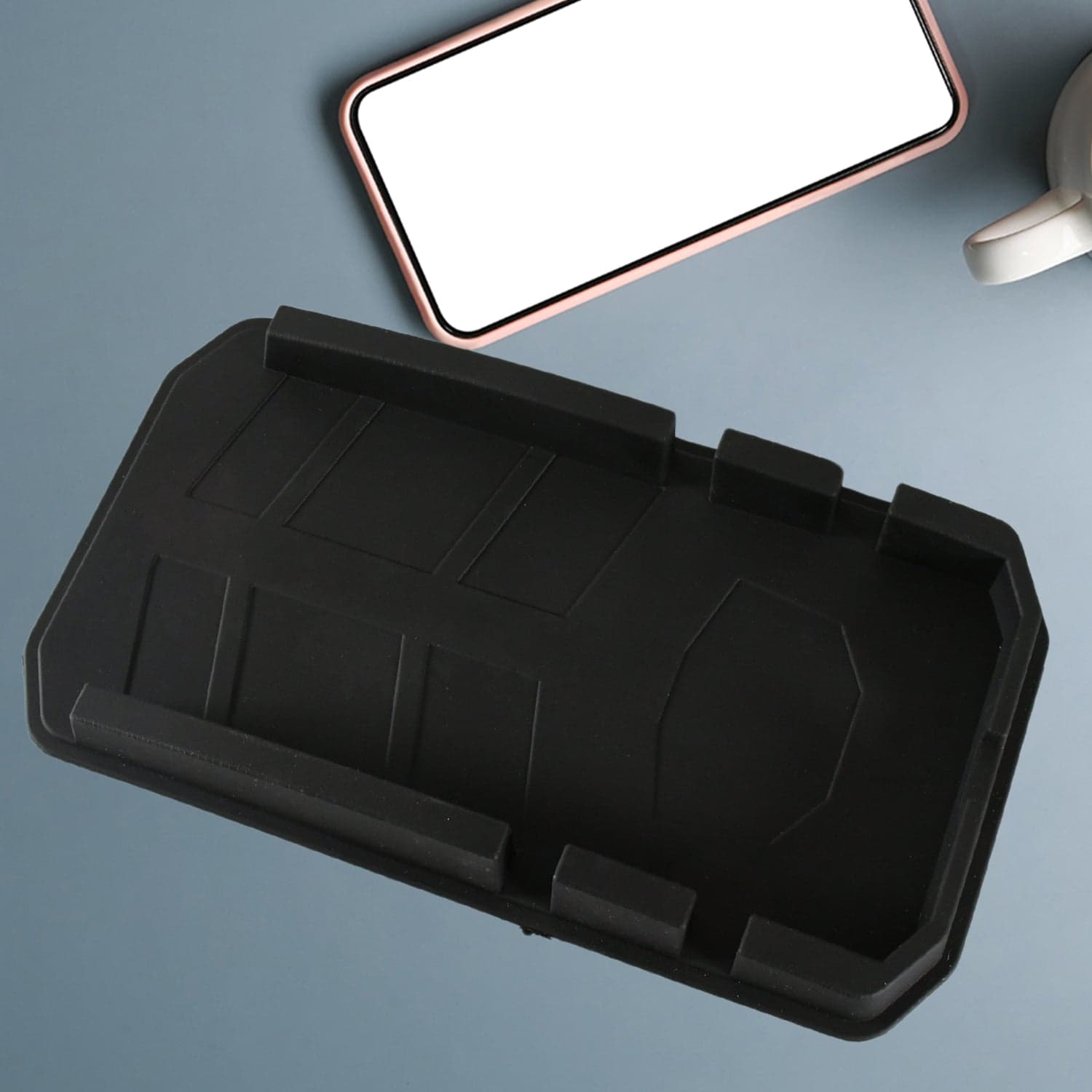 Multipurpose Car Mobile Holder For Dashboard thumbnail 4