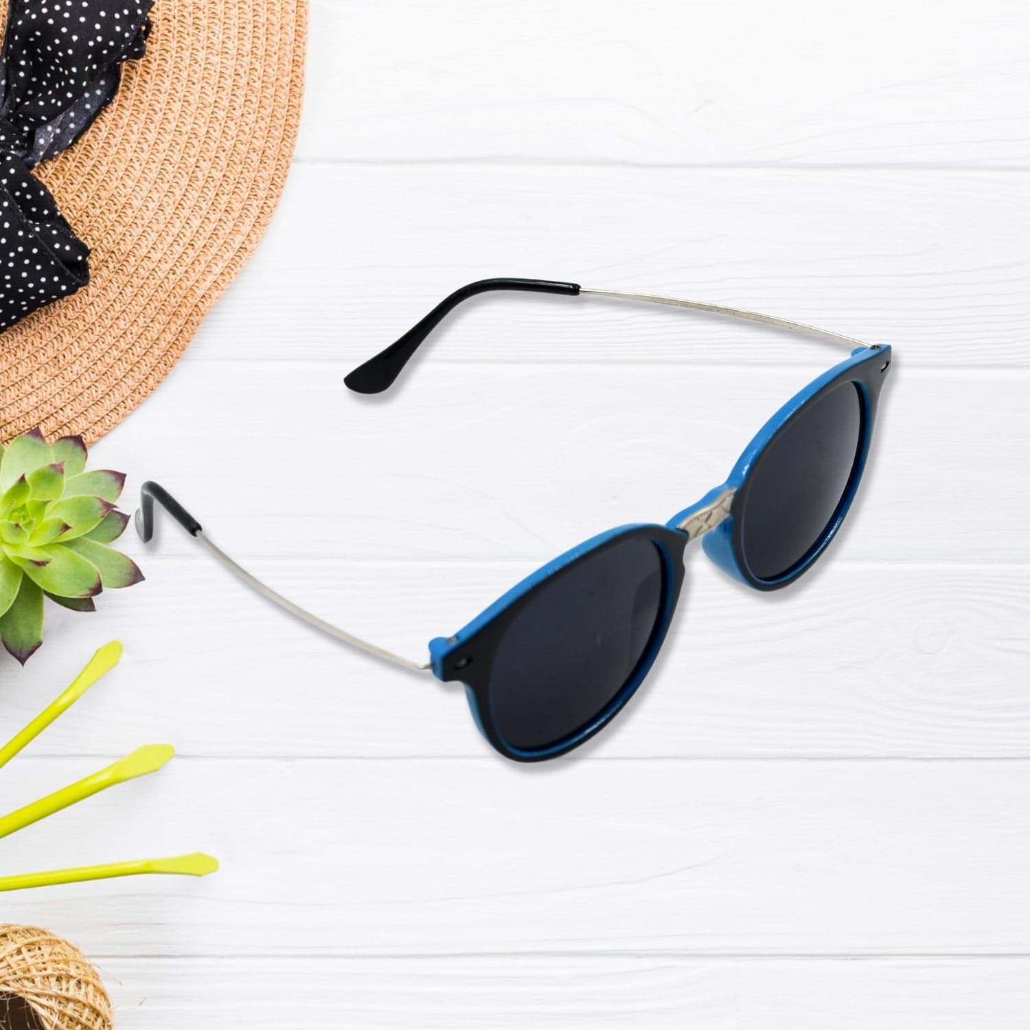 UV Protected Round Sunglasses, classic Sunglasses for Men & Women, Lightweight thumbnail 3