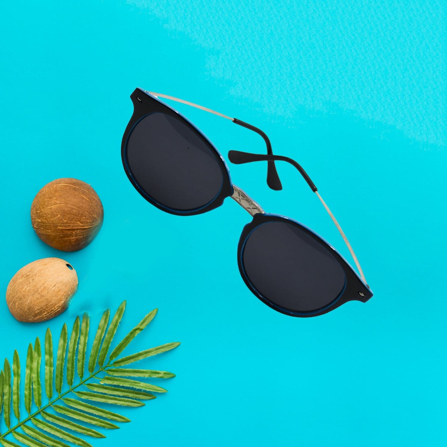 UV Protected Round Sunglasses, classic Sunglasses for Men & Women, Lightweight thumbnail 5