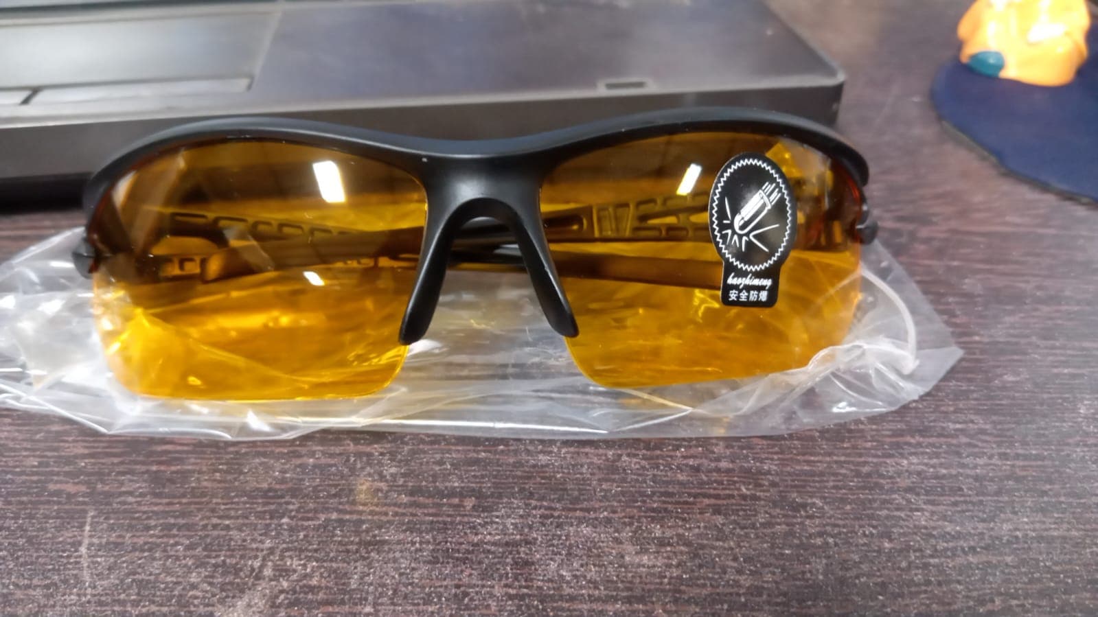 Night Driving Glasses With Anti Glare Scratch Resistant Coating Sunglasses (1 PC) thumbnail 7