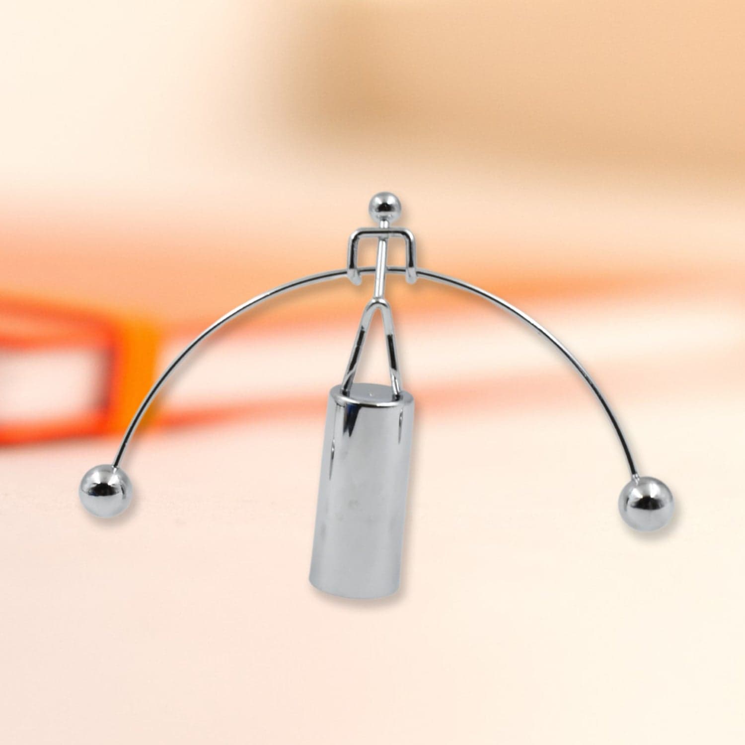 Mini Steel Balance Toy, Decoration Pendulum Newton Cradle Balance Ball Tumbler Desk Toy Metal Man Home Home Decoration Crafts thumbnail 4