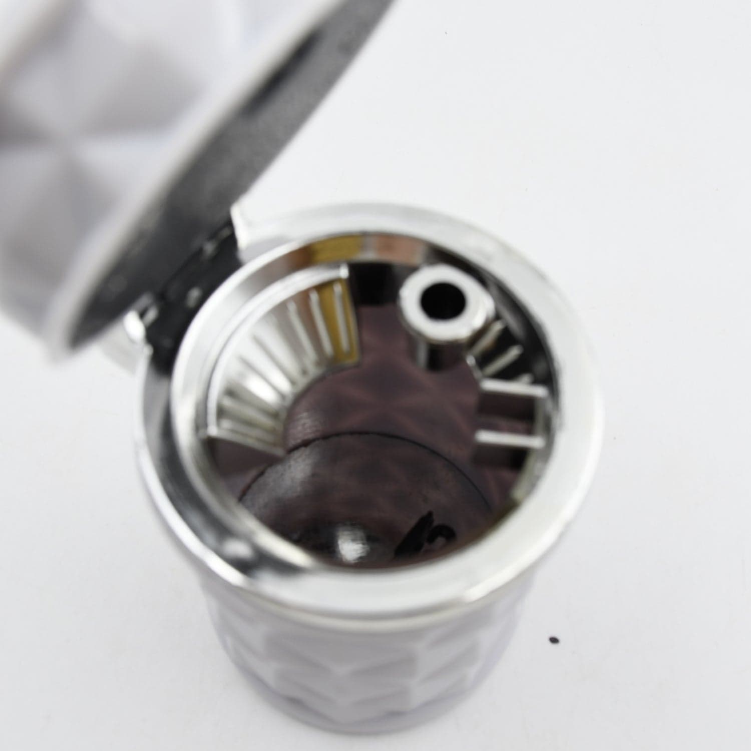 Car Cupholder LED Ashtray of Portable with Blue Light, Lid & Waste Bin, Cigarette Ashtray thumbnail 7