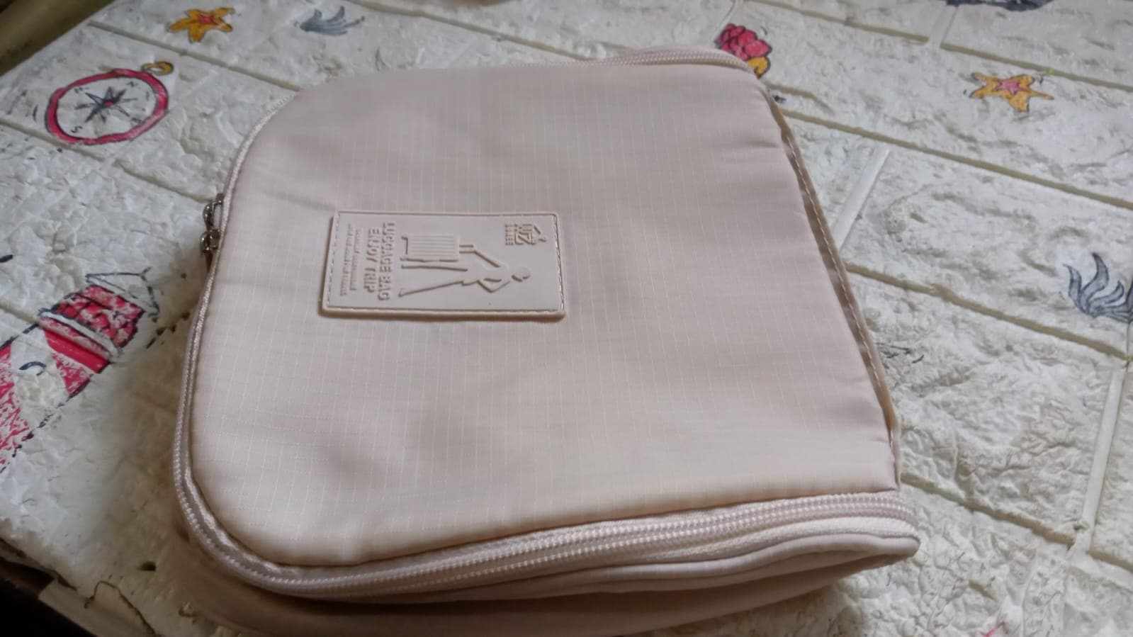 Travel Wash Bag Multi-Functional Waterproof Cosmetic Storage Bag (1Pc) thumbnail 7
