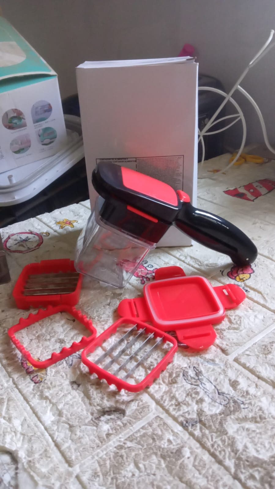 Multifunction Vegetable Cutter Manual Vegetable Quick Dicer Fruit Chopper Slicer With 3 Interchangeable Stainless Steel Blade Inserts thumbnail 7