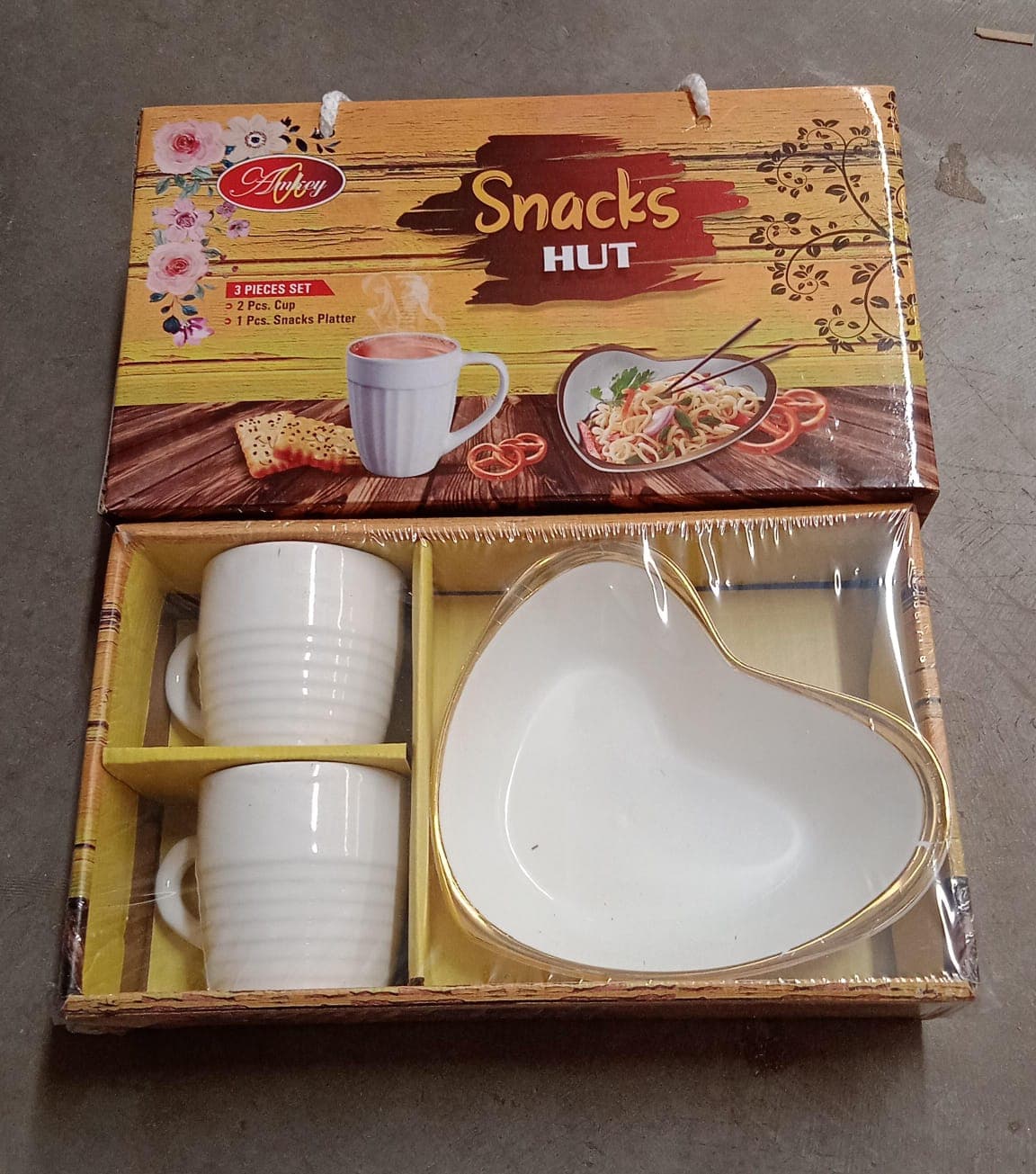 Snacks Hut Ceramic Tea / Cups Set With Heart Shape Plastic Serving Platter thumbnail 7