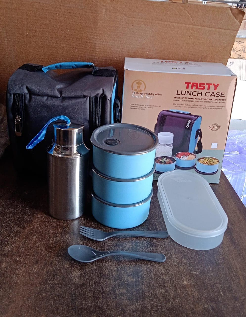 Tasty Lunch Case Set With Insulated Carry Bag thumbnail 6