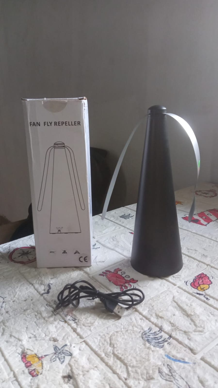 Fly Repellent Fan (Battery & USB) - Tabletop, Indoor/Outdoor, Chemical-Free thumbnail 8