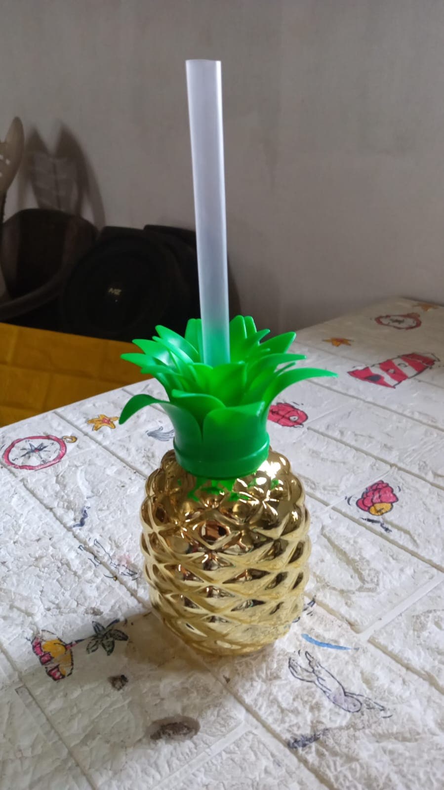 Plastic Pineapple Cups with Straw (1 Pc) - Party Favors, Hawaiian, Beach thumbnail 7