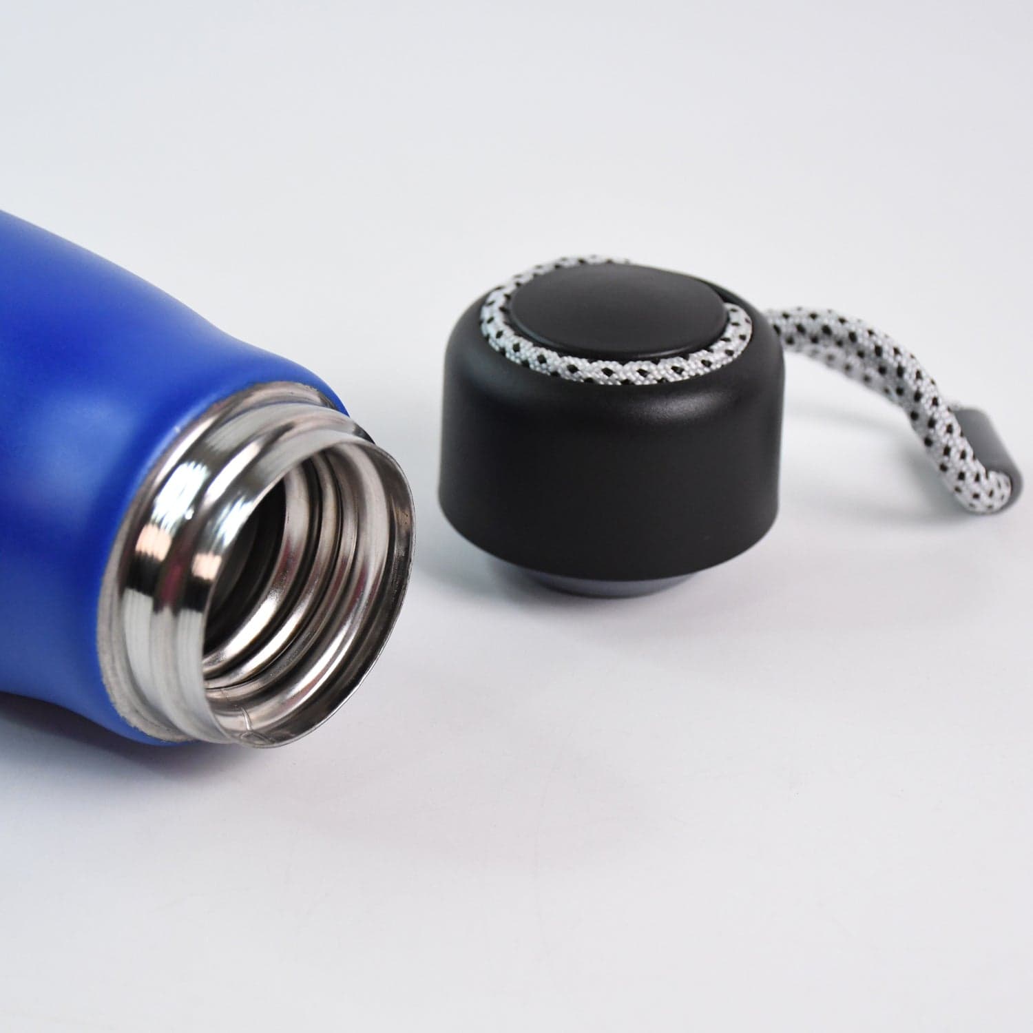 Vacum Water Bottle thumbnail 3