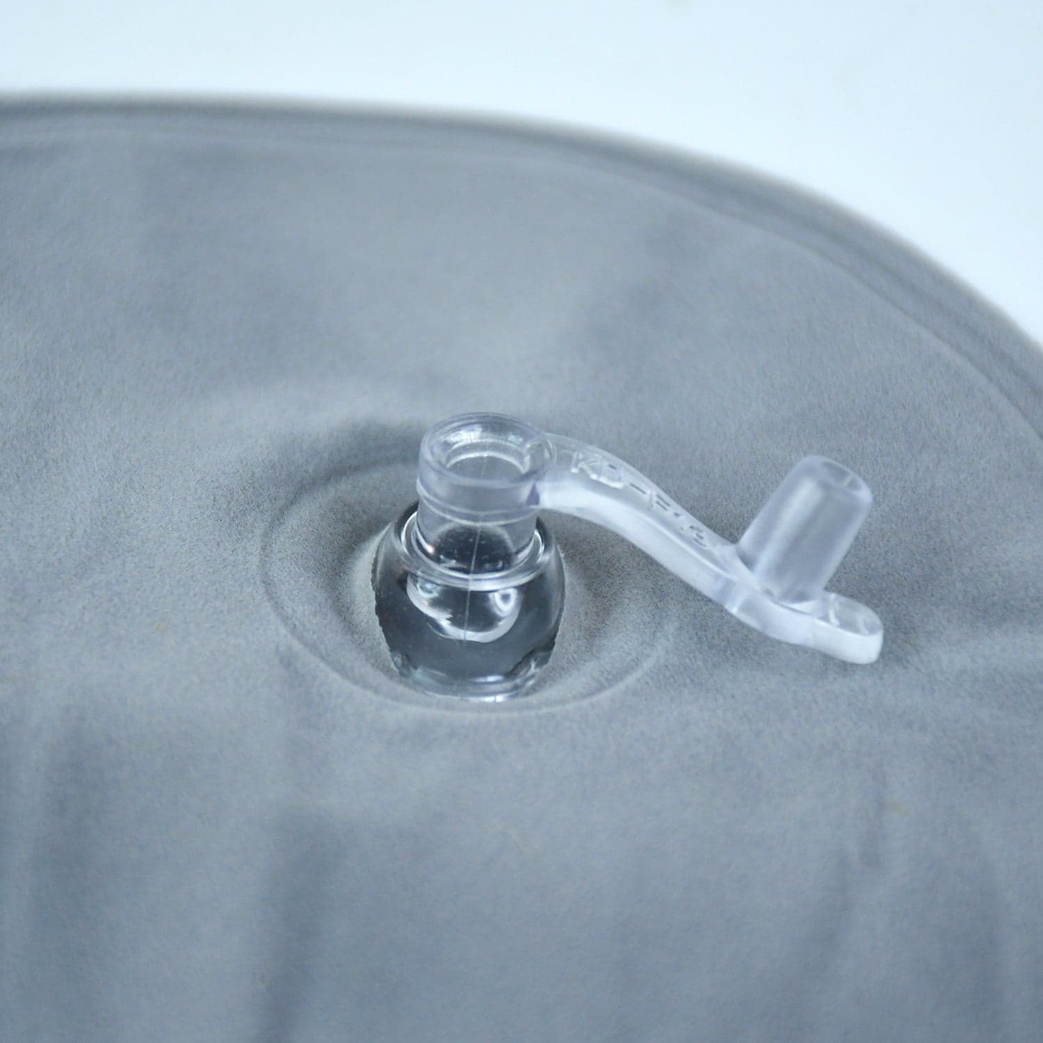 U Shape Neck Travel Pillows thumbnail 3