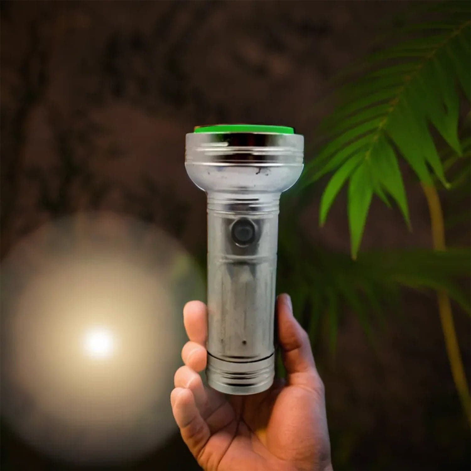 Nostalgic Flashlight,Flashlight Outdoor, Portable Nostalgic Simple Iron Outdoor Old-Fashioned Flashlight thumbnail 6
