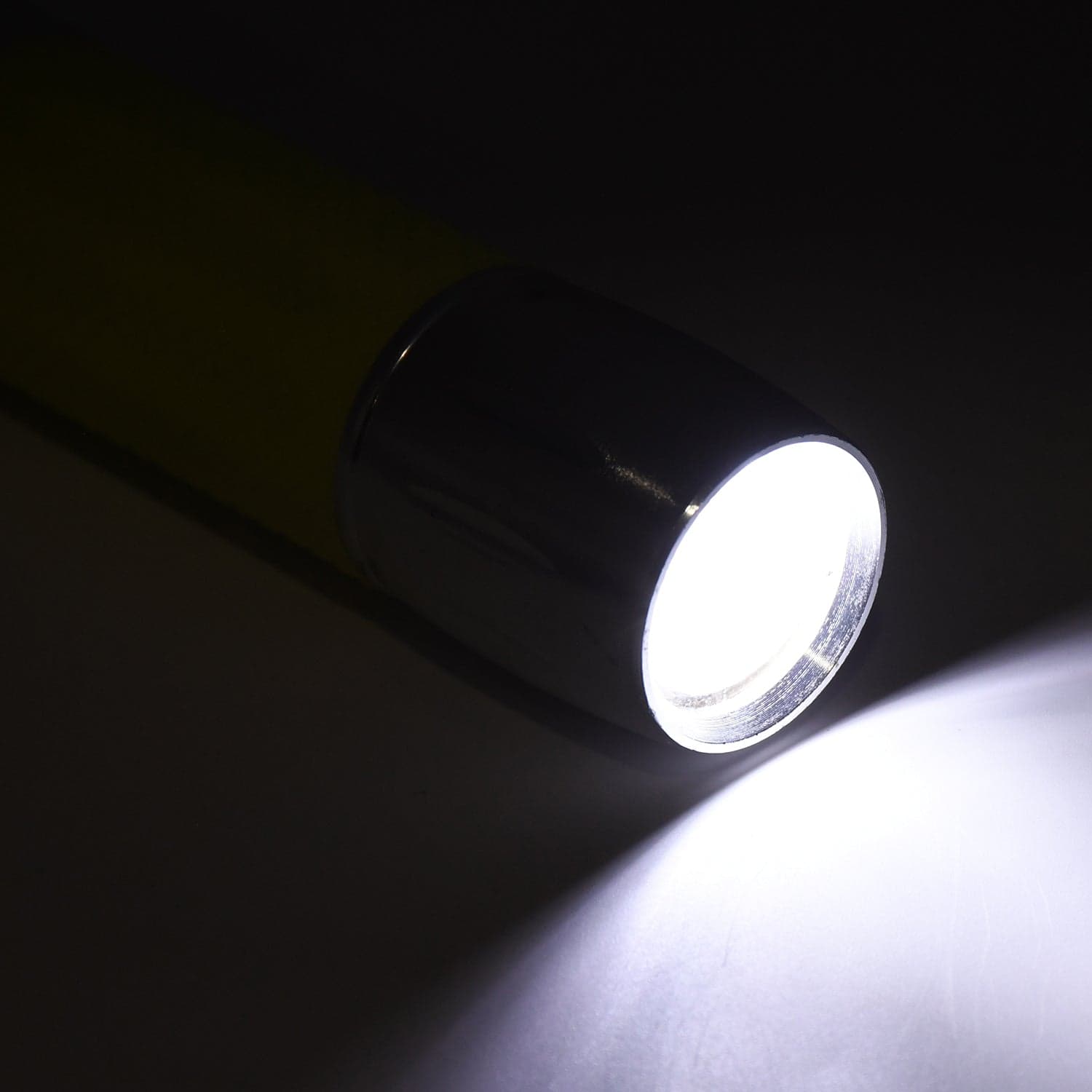 Mini LED Flashlight Torch | Pocket Size | High Lumen | Battery Operated (Battery not included / 1 pc) thumbnail 3