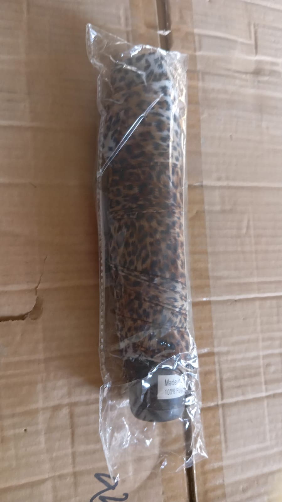 Leopard Shape 3-Fold Sun & Rain Protective Foldable Umbrella (1 Pc) thumbnail 7