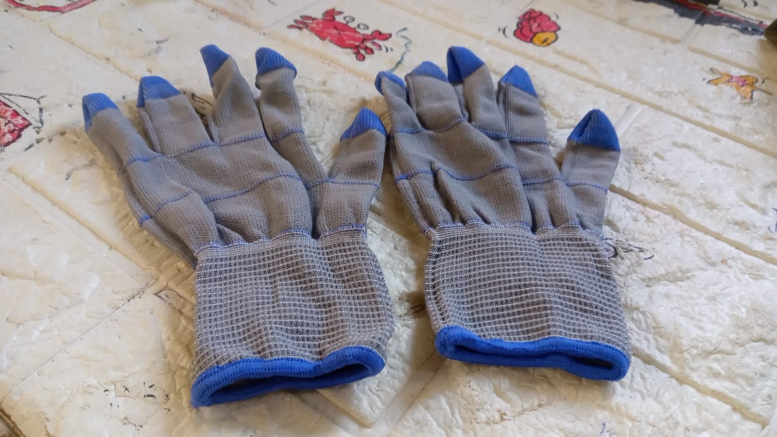 Small 1 Pair Cut Resistant Gloves Anti Cut Gloves Heat Resistant thumbnail 7