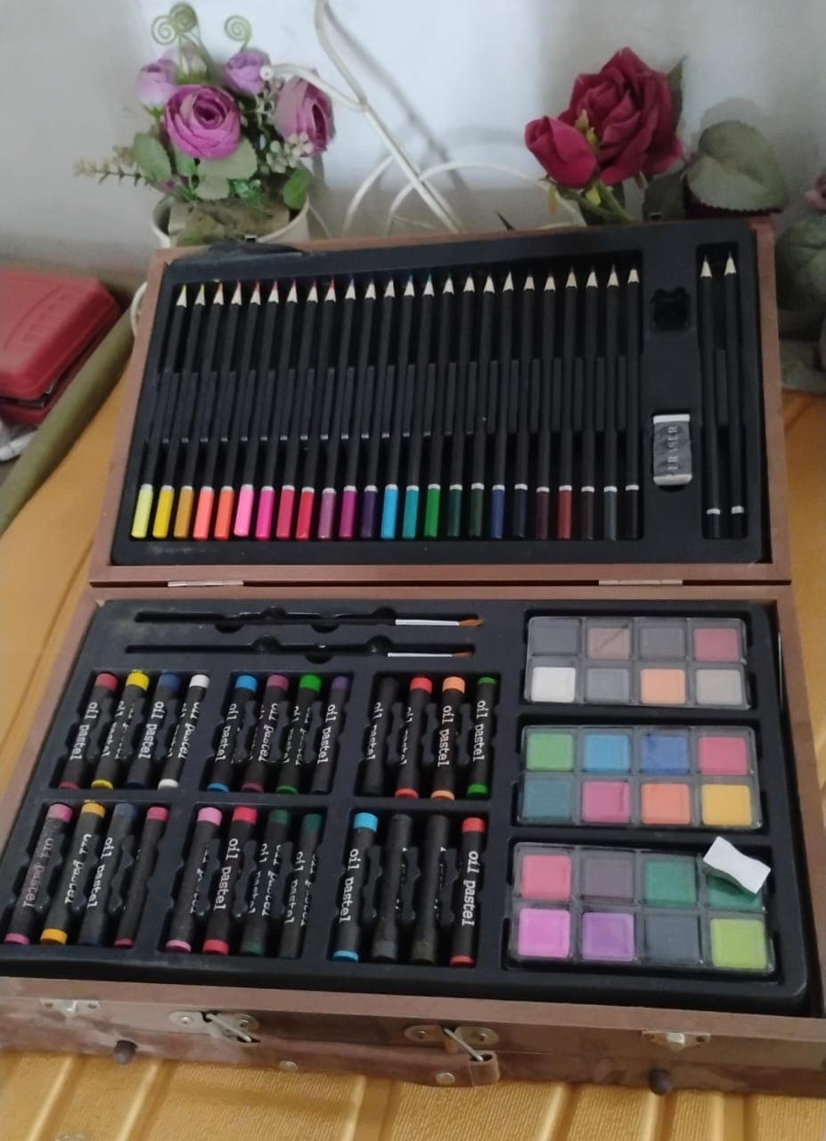 Artist Drawing & Painting Color Set ith Wooden Case (112 Pcs Approx) thumbnail 7