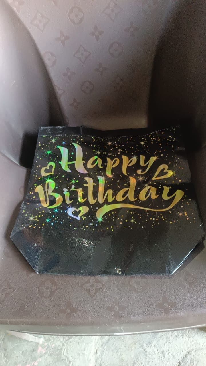 Birthday Gift Bag with Gold Shiny Stars, Reusable Party Gift Bags (1 Pc) thumbnail 9