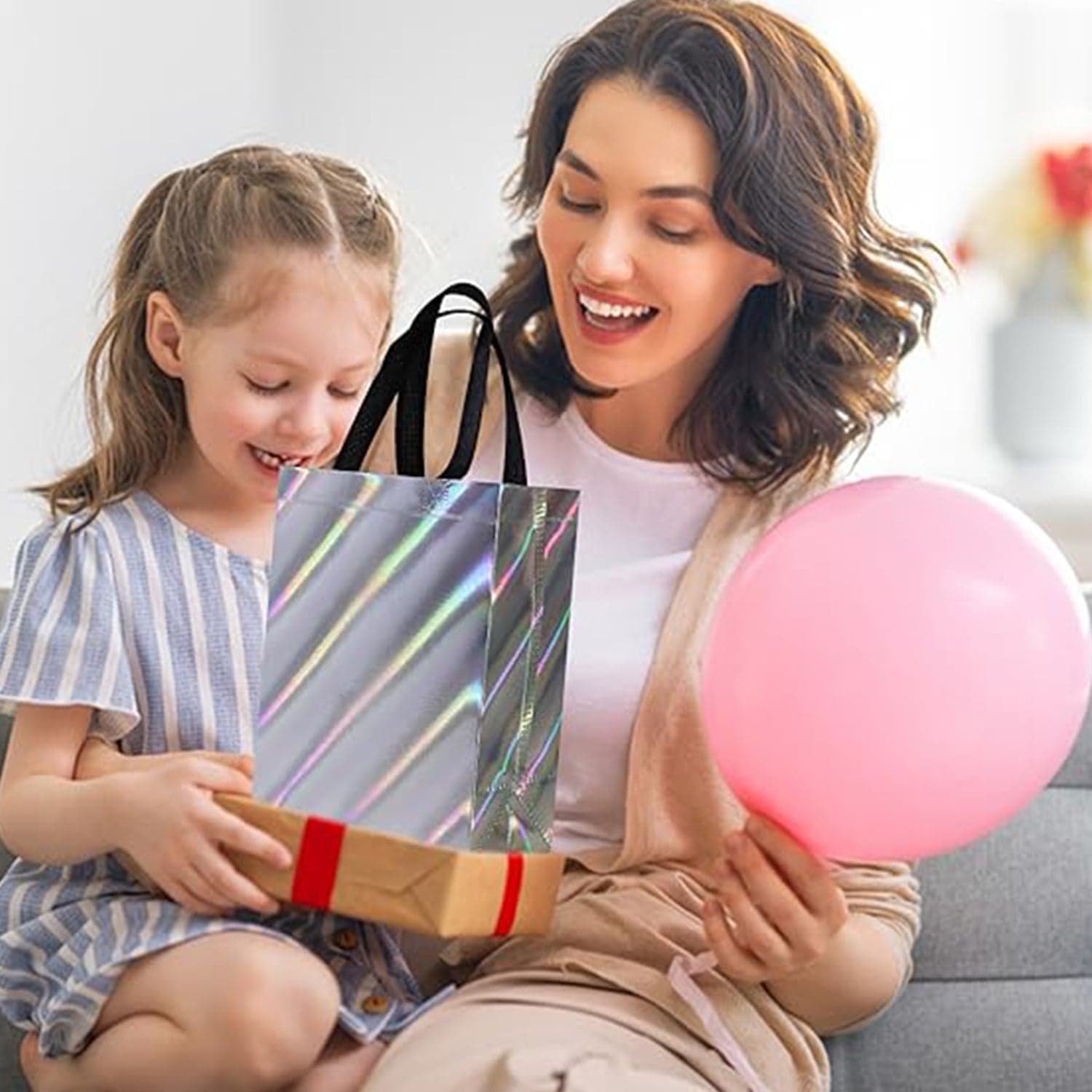Birthday Gift Bag, Reusable Party Gift Bags (1 Pc / Mix Design) thumbnail 4