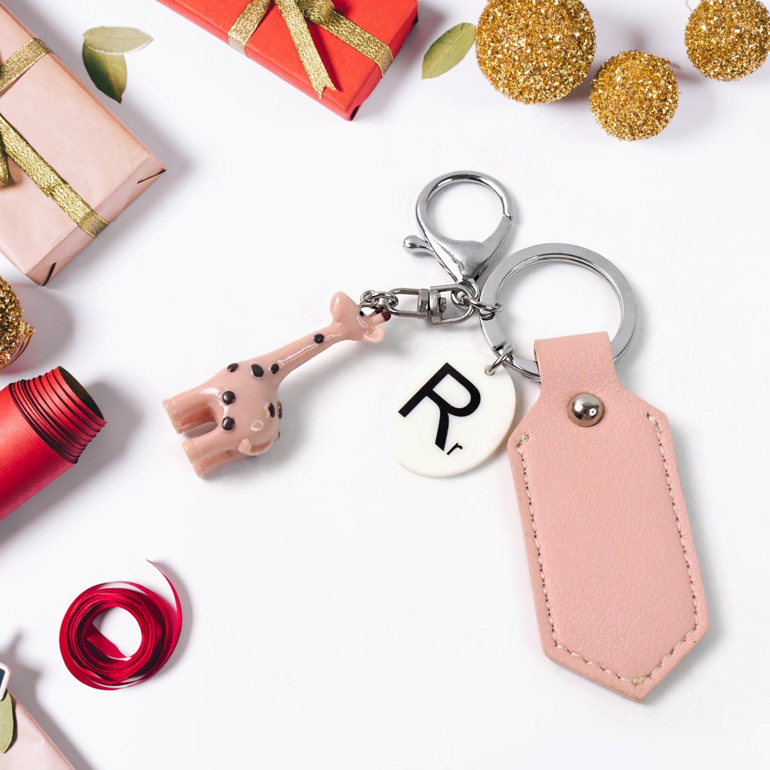 Charming Giraffe Keychain of A Touch of Whimsy for Your Everyday Essentials (1 Pc) thumbnail 1