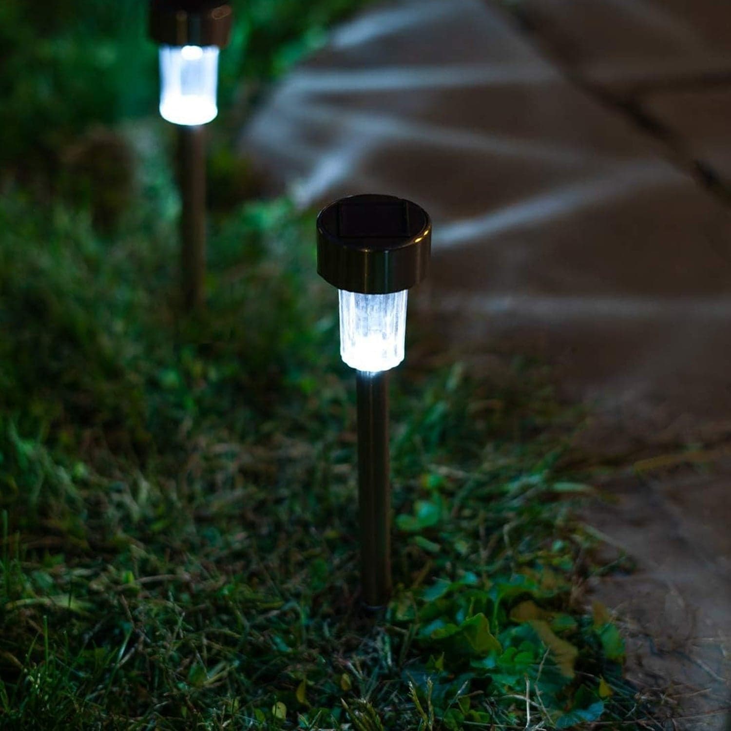 Solar Panel Led Spike Spot Light Landscape Garden Yard Path Lawn Outdors Solar Lamps thumbnail 2