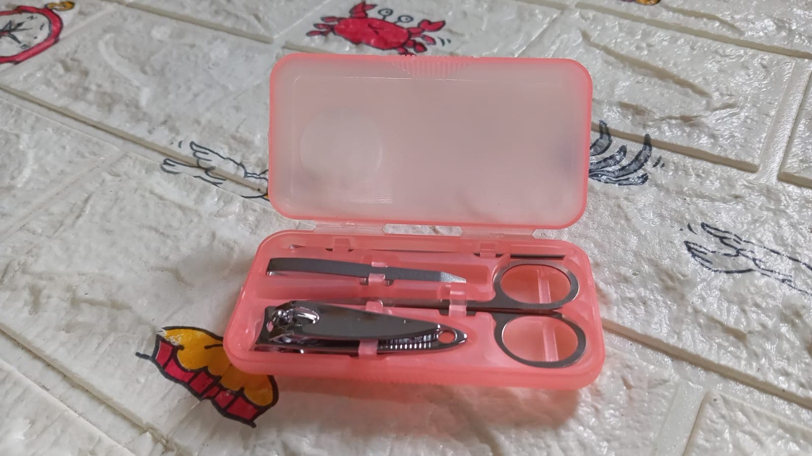 Mini Nail Clipper Set Beauty Nail Tool Set Multifunctional Beauty Set With Plastic Storage Case thumbnail 10