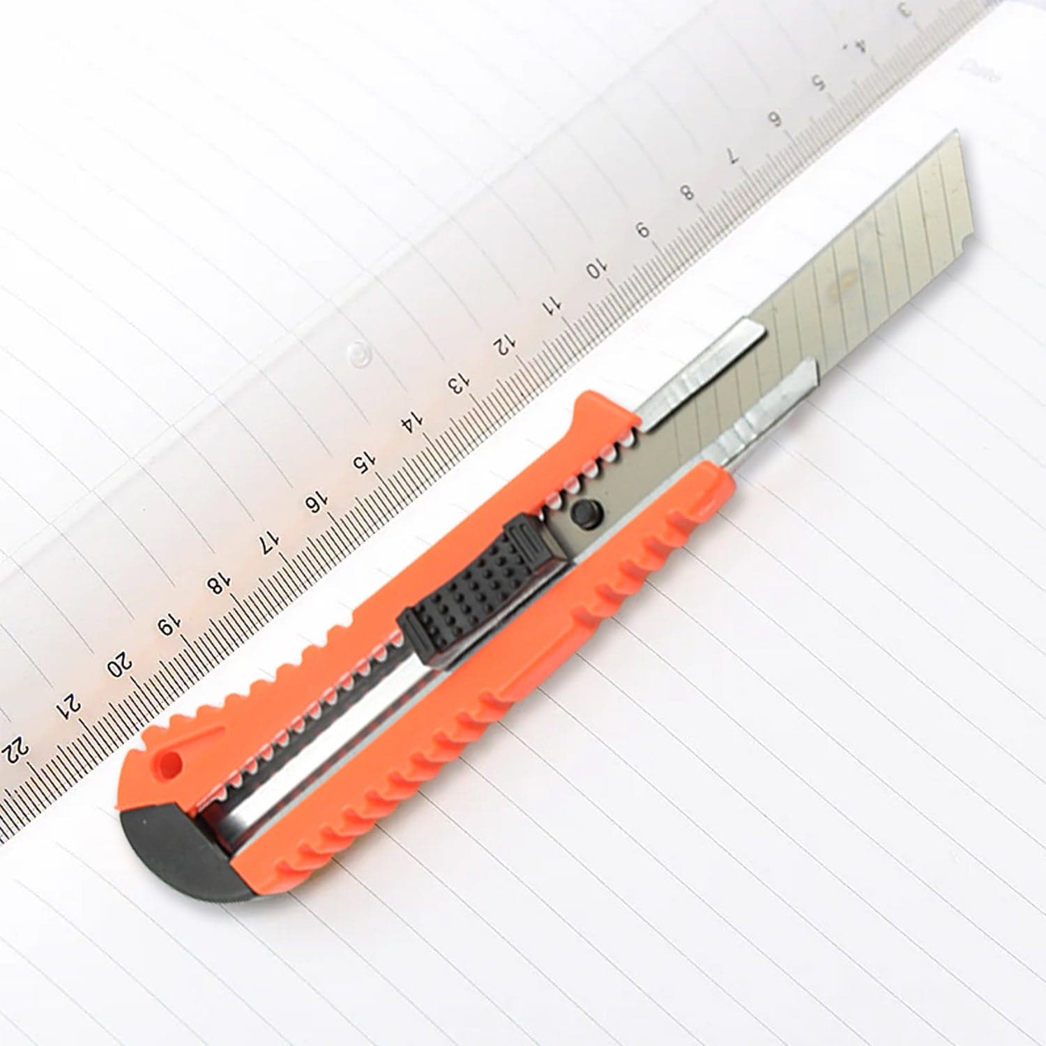 Multi-Use Heavy Duty Iron Cutter of Precision Utility Knife Blade (18mm) thumbnail 4
